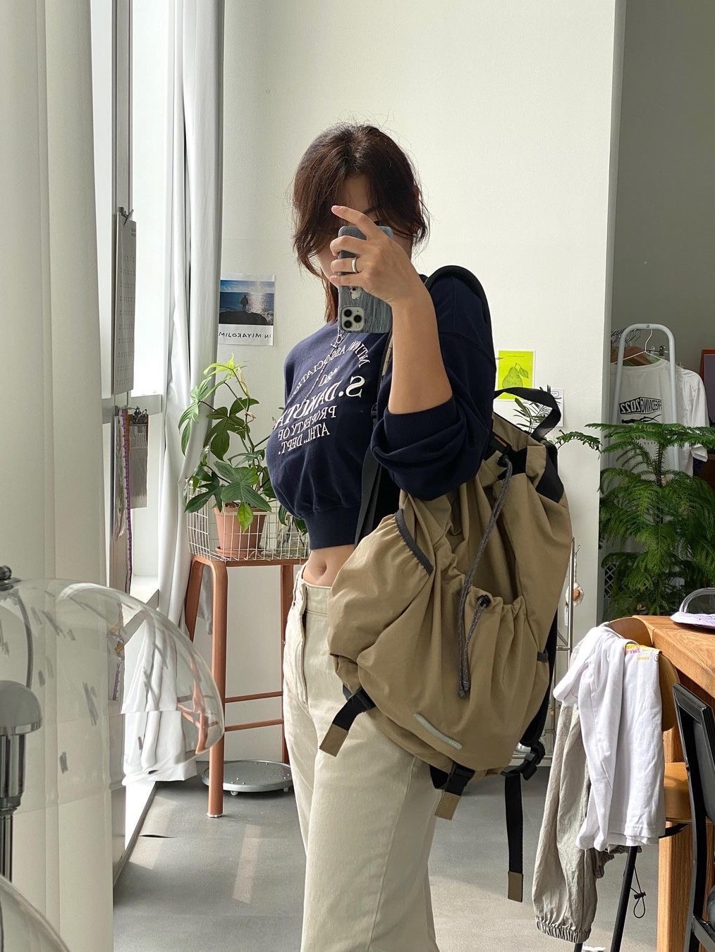 RAWROW String Backpack Ep.2 750 Beige 착용 스타일