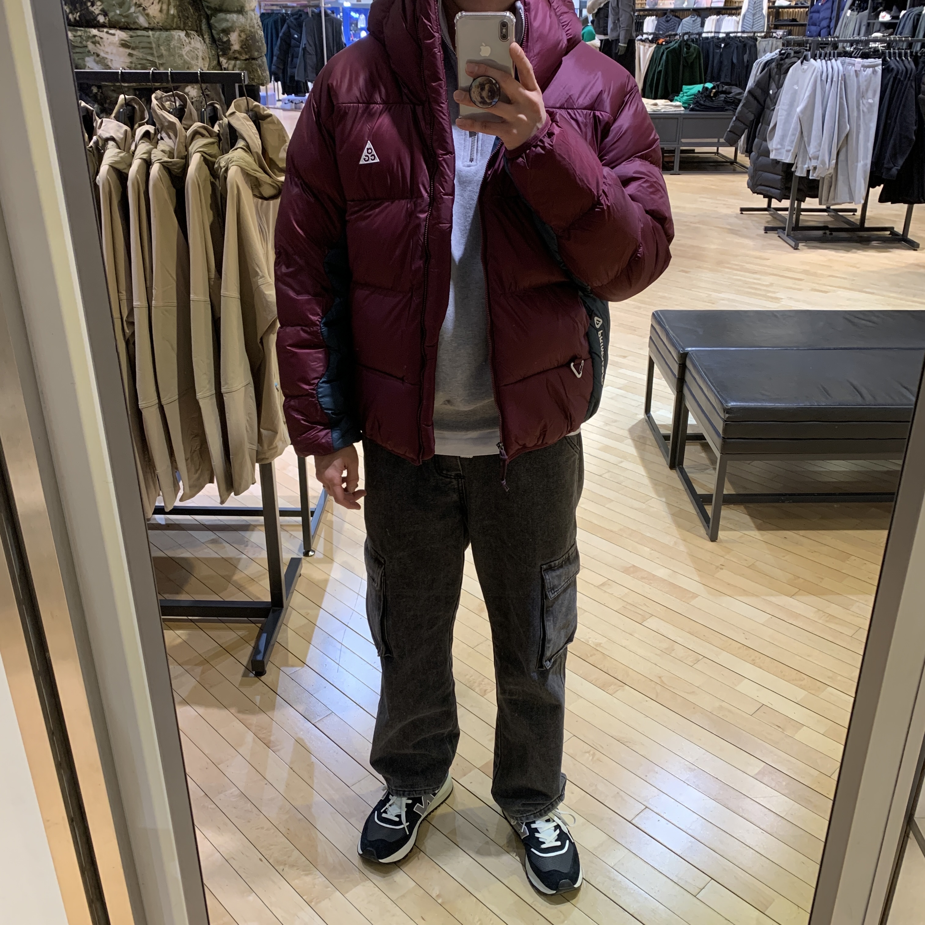 Nike ACG Therma-Fit ADV Lunar Lake Puffer Jacket Black - Asia, New Balance 574 Legacy Black 착용 스타일 - 4