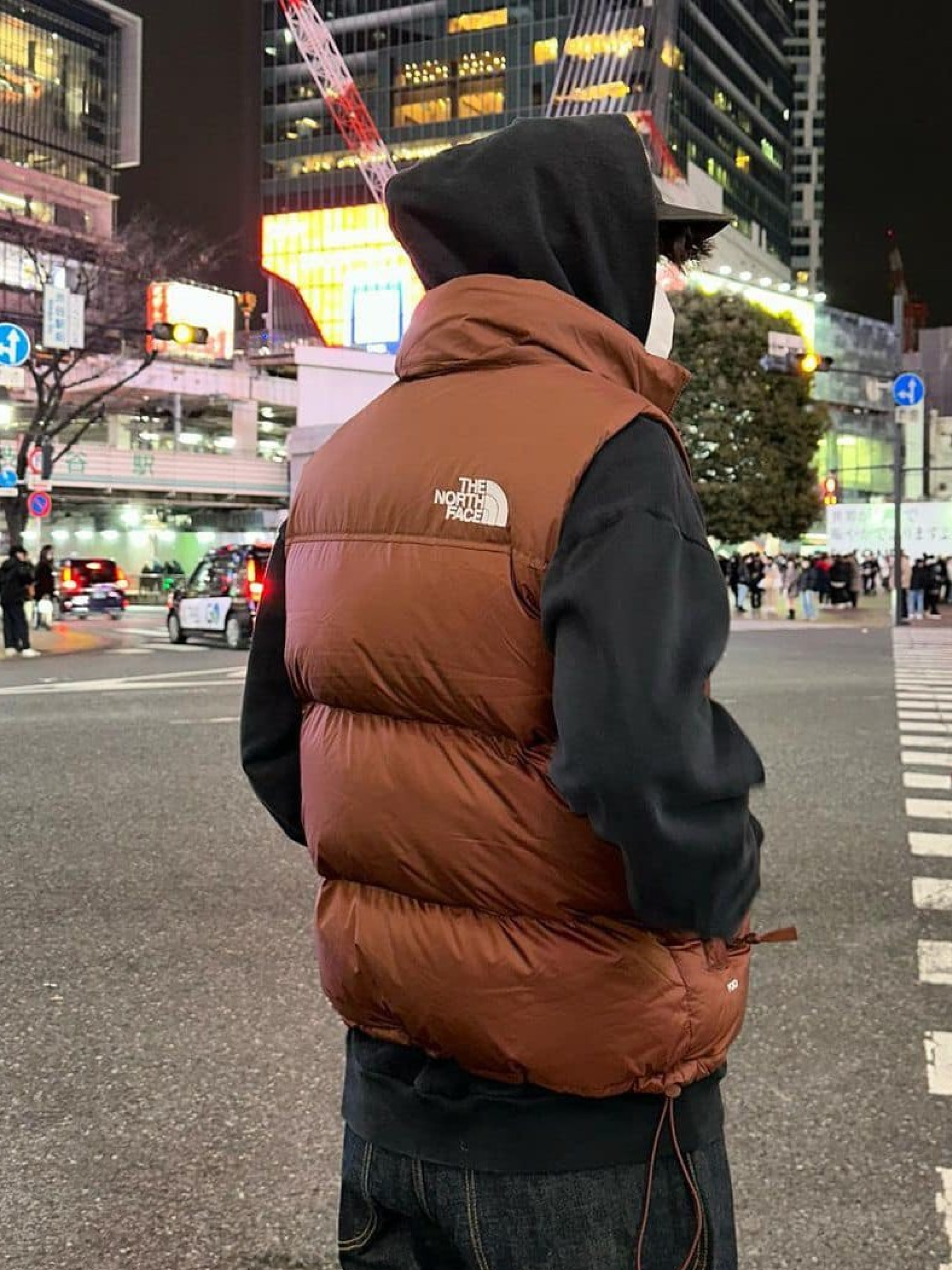 The North Face Nuptse On Ball Vest Real Black, The North Face 1996 Retro Nuptse Vest Black 착용 스타일 - 4