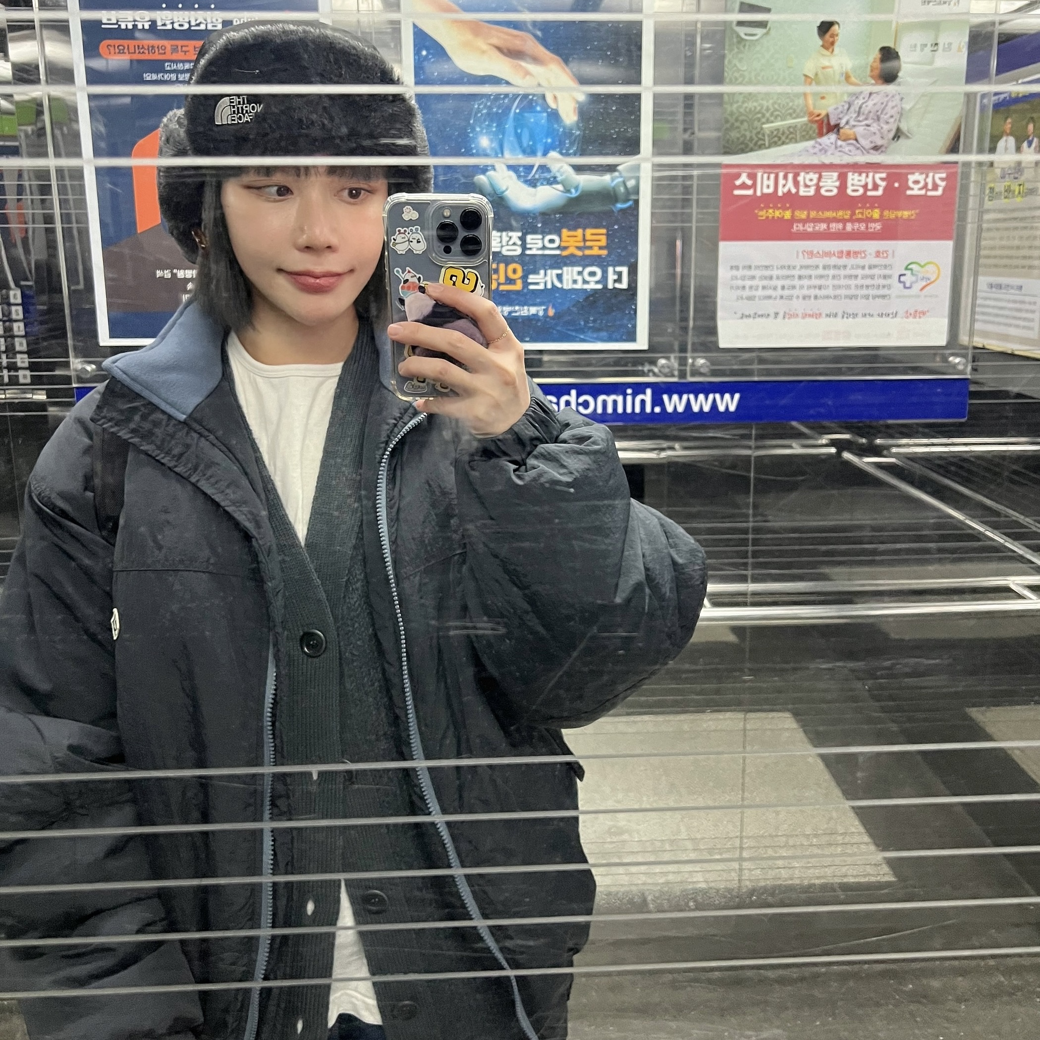 The North Face Expedition Earmuff Cap Black 착용 스타일