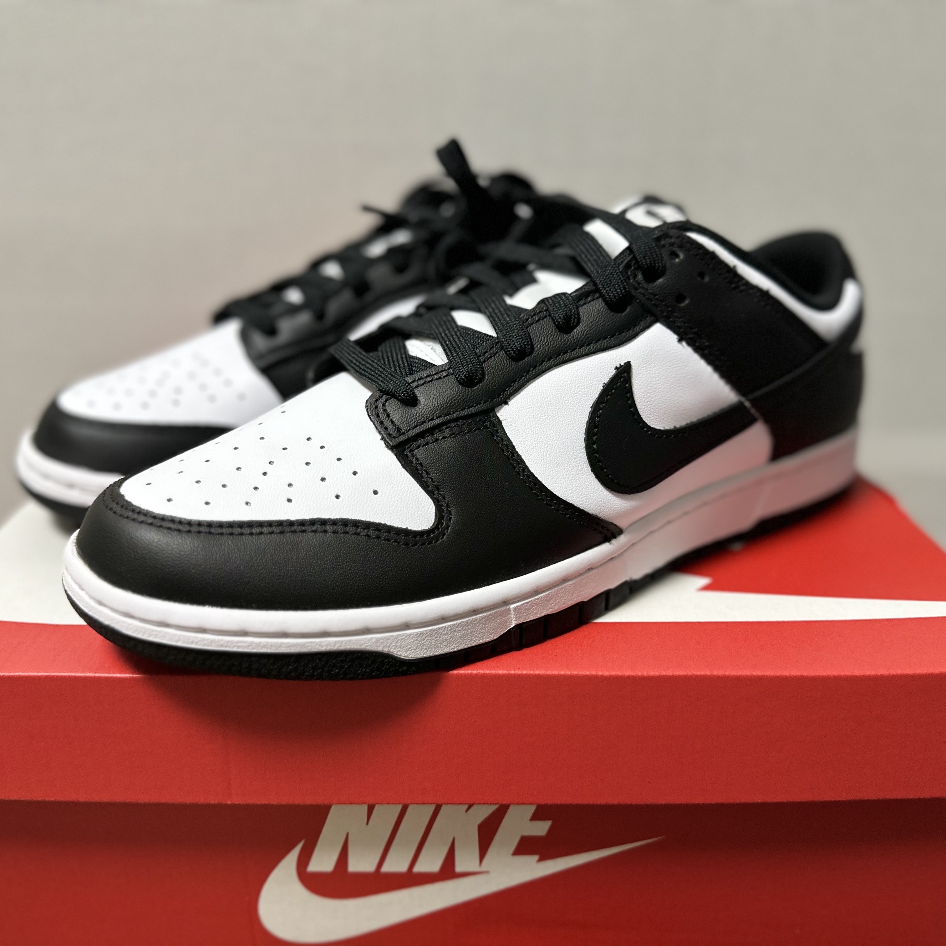 Nike Dunk Low Retro Black 착용 스타일 - 2
