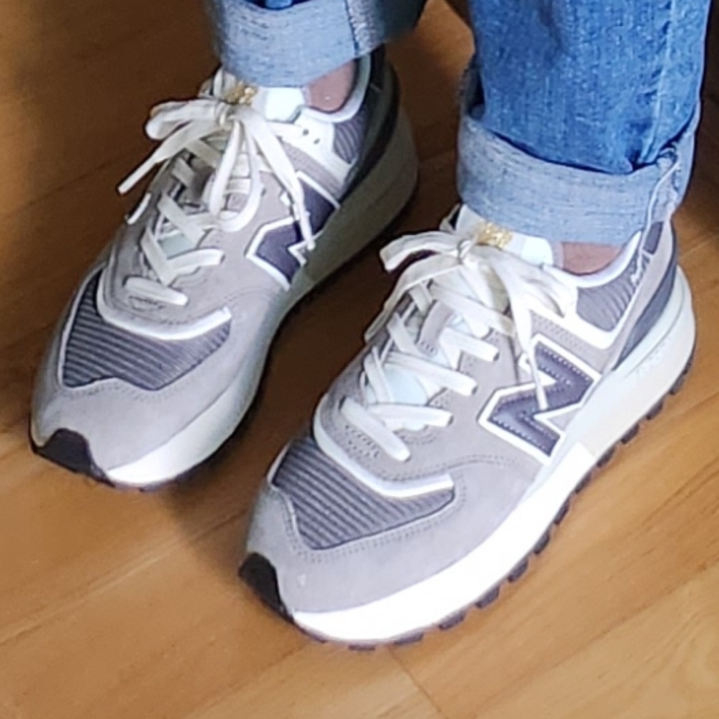 New Balance 574 Legacy Grey 착용 스타일 - 2