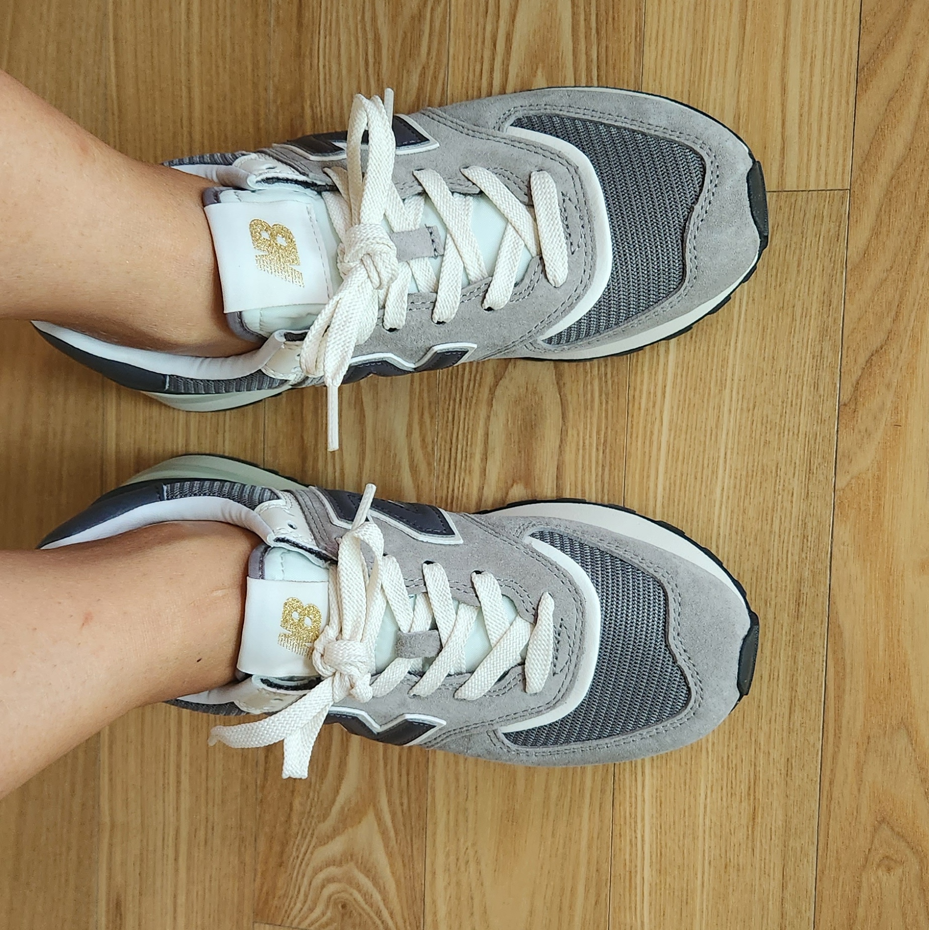 New Balance 574 Legacy Grey 착용 스타일 - 3