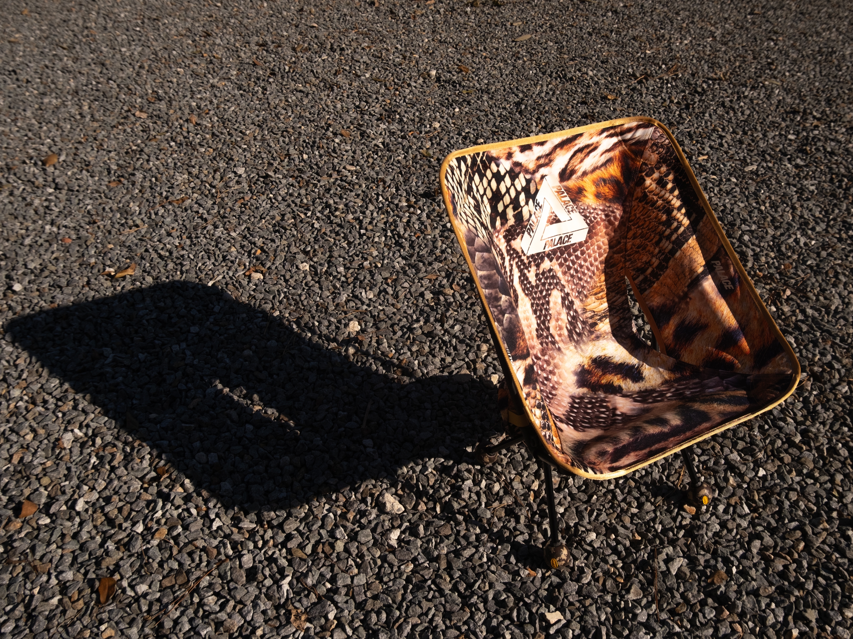 Helinox x Palace Animal Tactical Chair One Yellow - 23FW 착용 스타일
