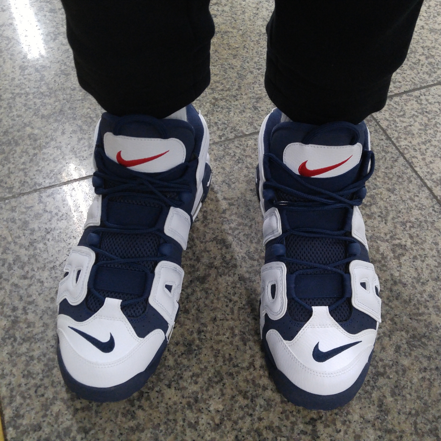 Nike Air More Uptempo Olympic 2016 착용 스타일 - 1