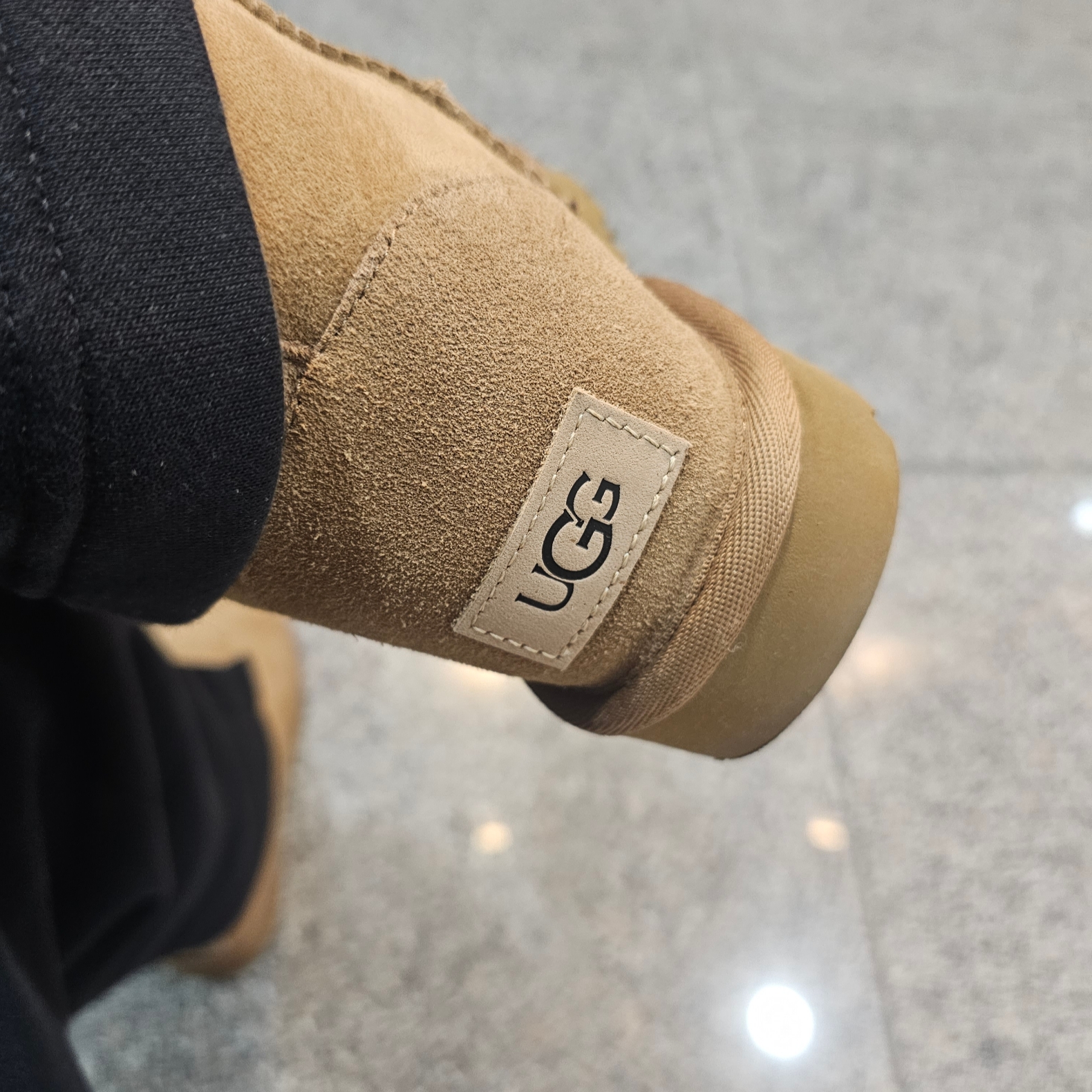 (W) UGG Classic Mini II Boots Chestnut 착용 스타일