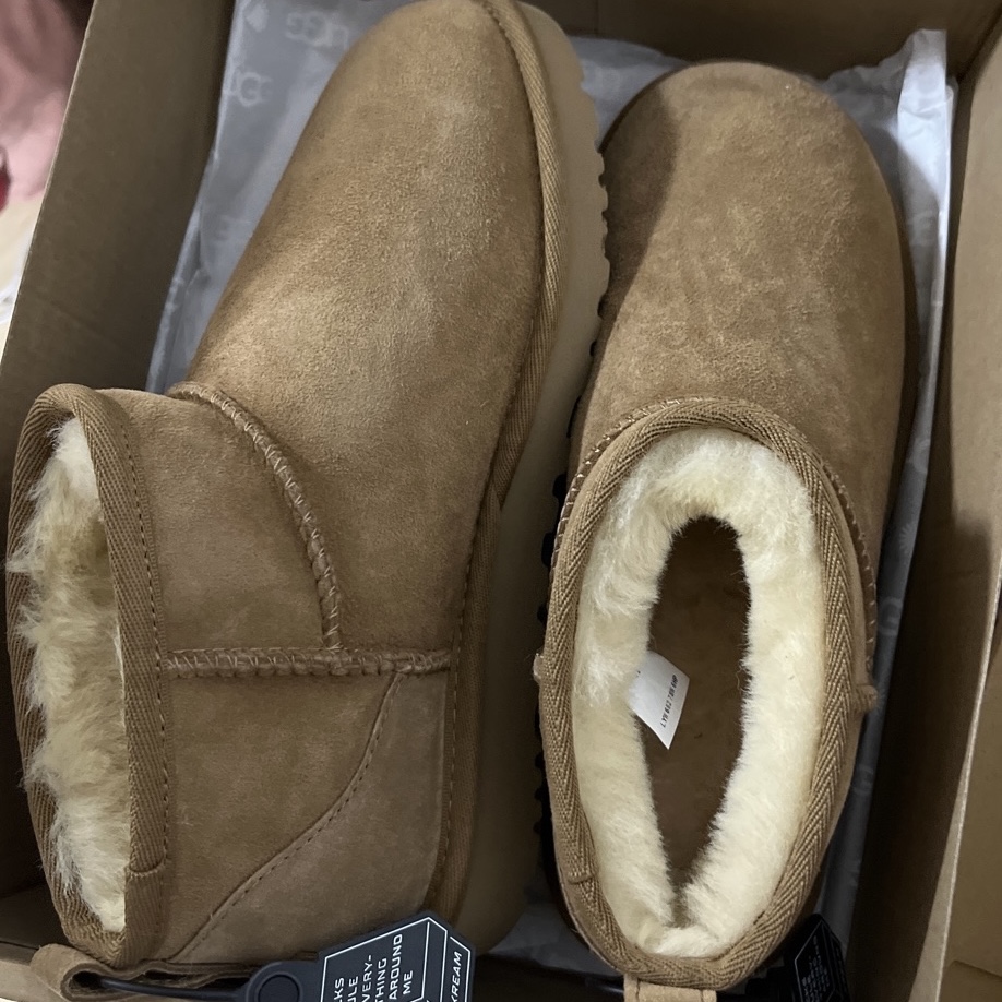 (W) UGG Classic Ultra Mini Boots Chestnut 착용 스타일