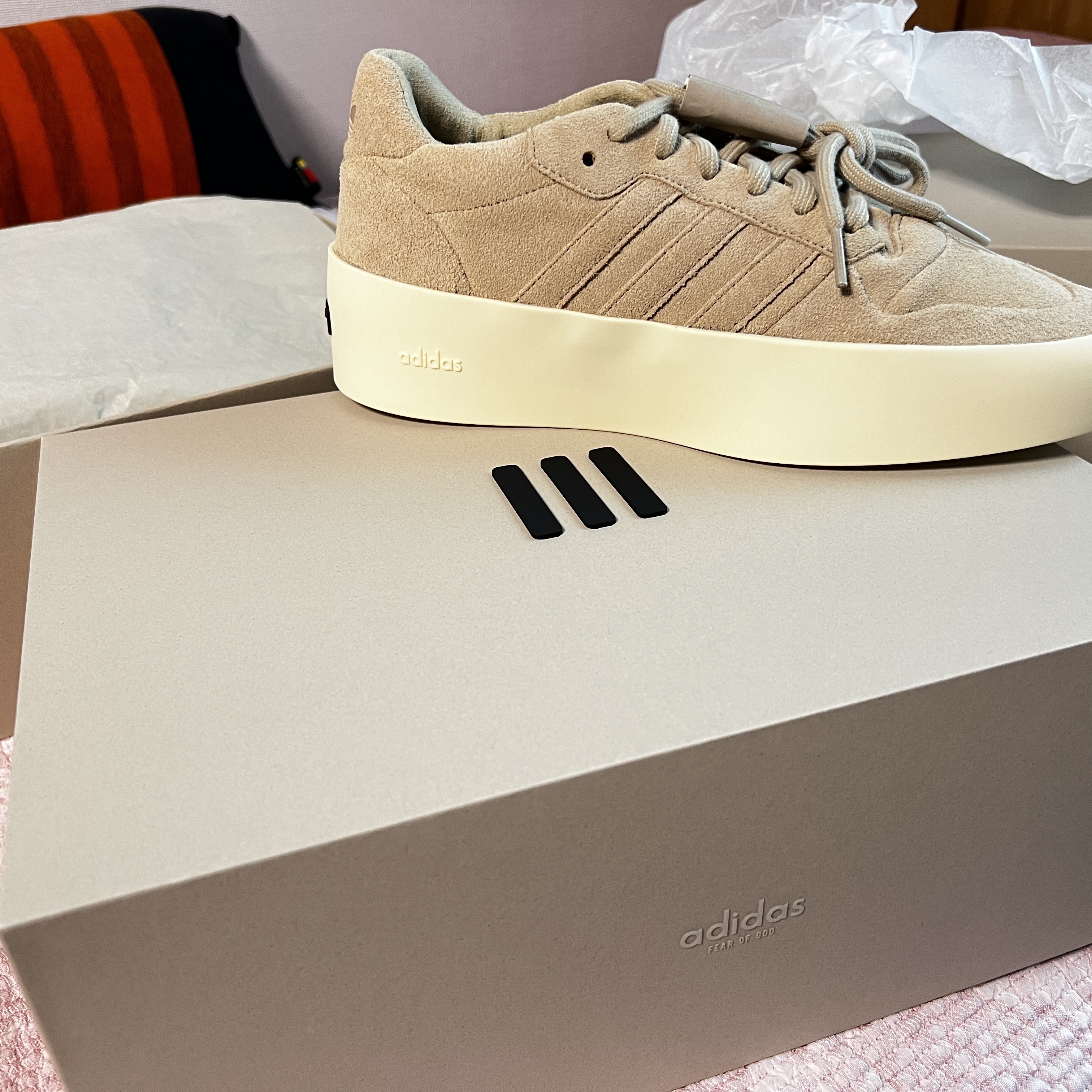 Adidas x Fear of God Athletics 86 Low Clay 착용 스타일