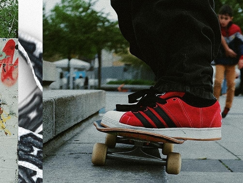 Adidas x YNuK Superstar Supermodified Power Red 착용 스타일