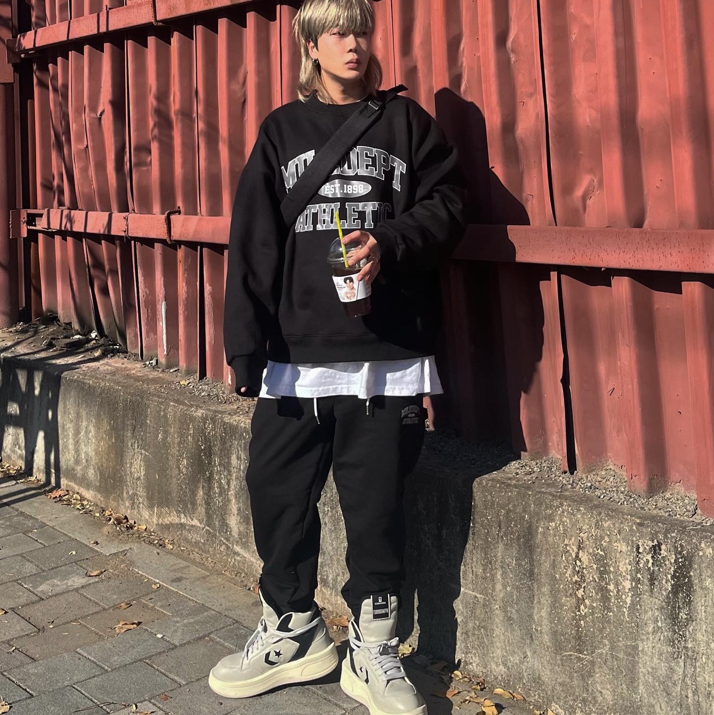 Converse x Drkshdw Turbowpn Pelican 착용 스타일 - 1