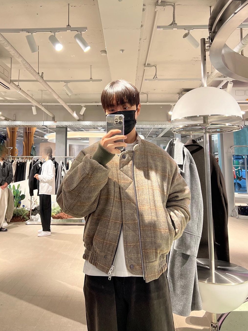 Haleine Biker Wool Check Blouson Greyish Beige 착용 스타일
