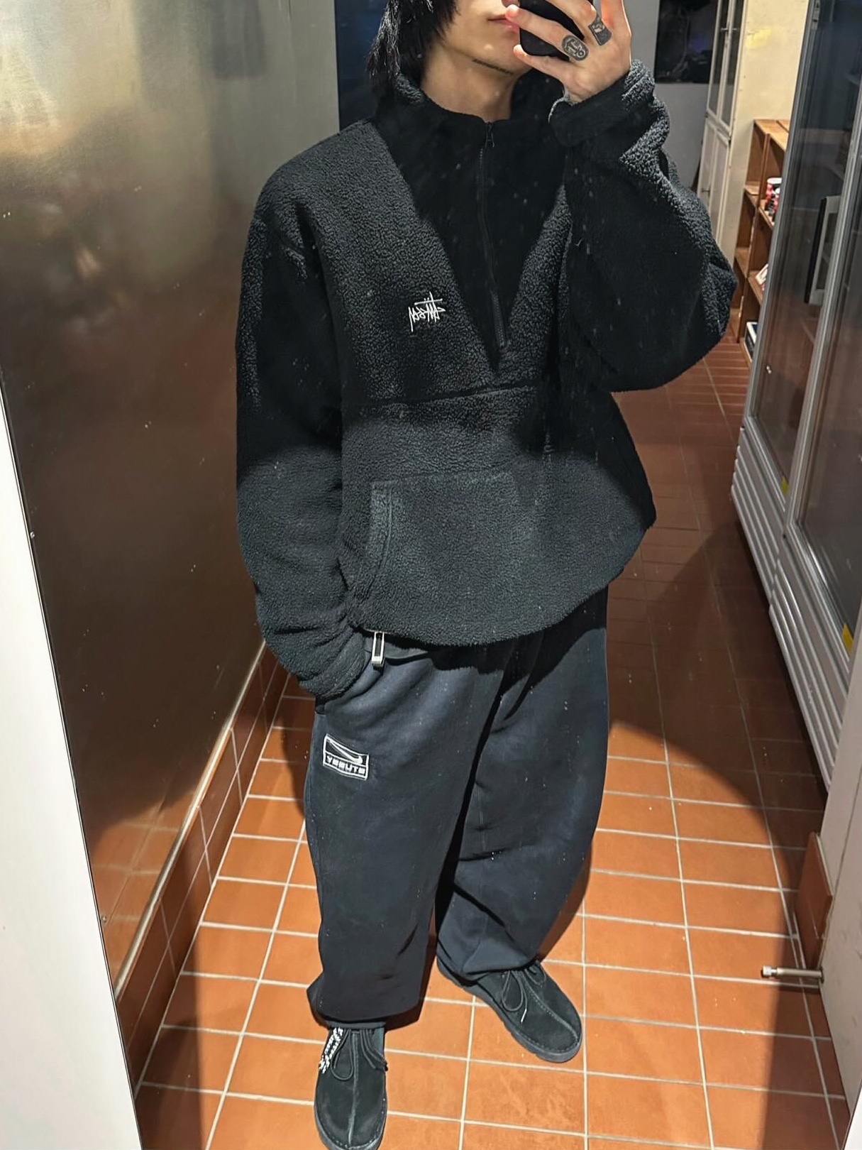 Nike x Stussy NRG Washed Fleece Pants Black (DO5296-010), Stussy Half Zip Mock Neck Black 착용 스타일 - 4