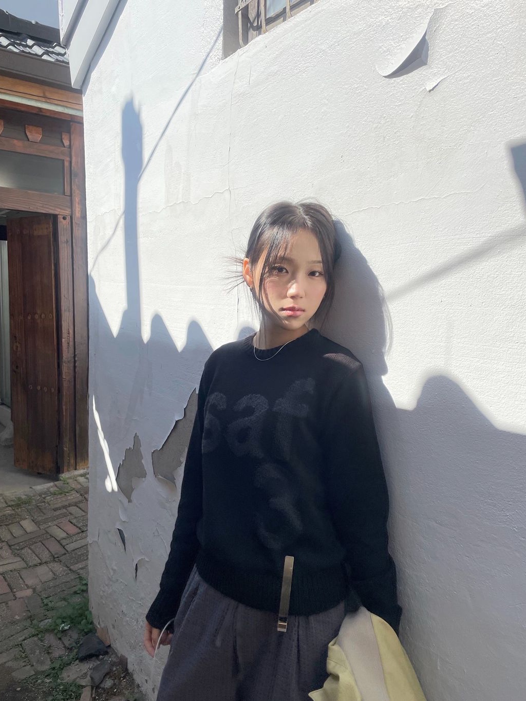 [KREAM 단독] Safarispot Women Basic Safari Knit Black, [KREAM 단독] Safarispot Basic Safari Knit Black 착용 스타일