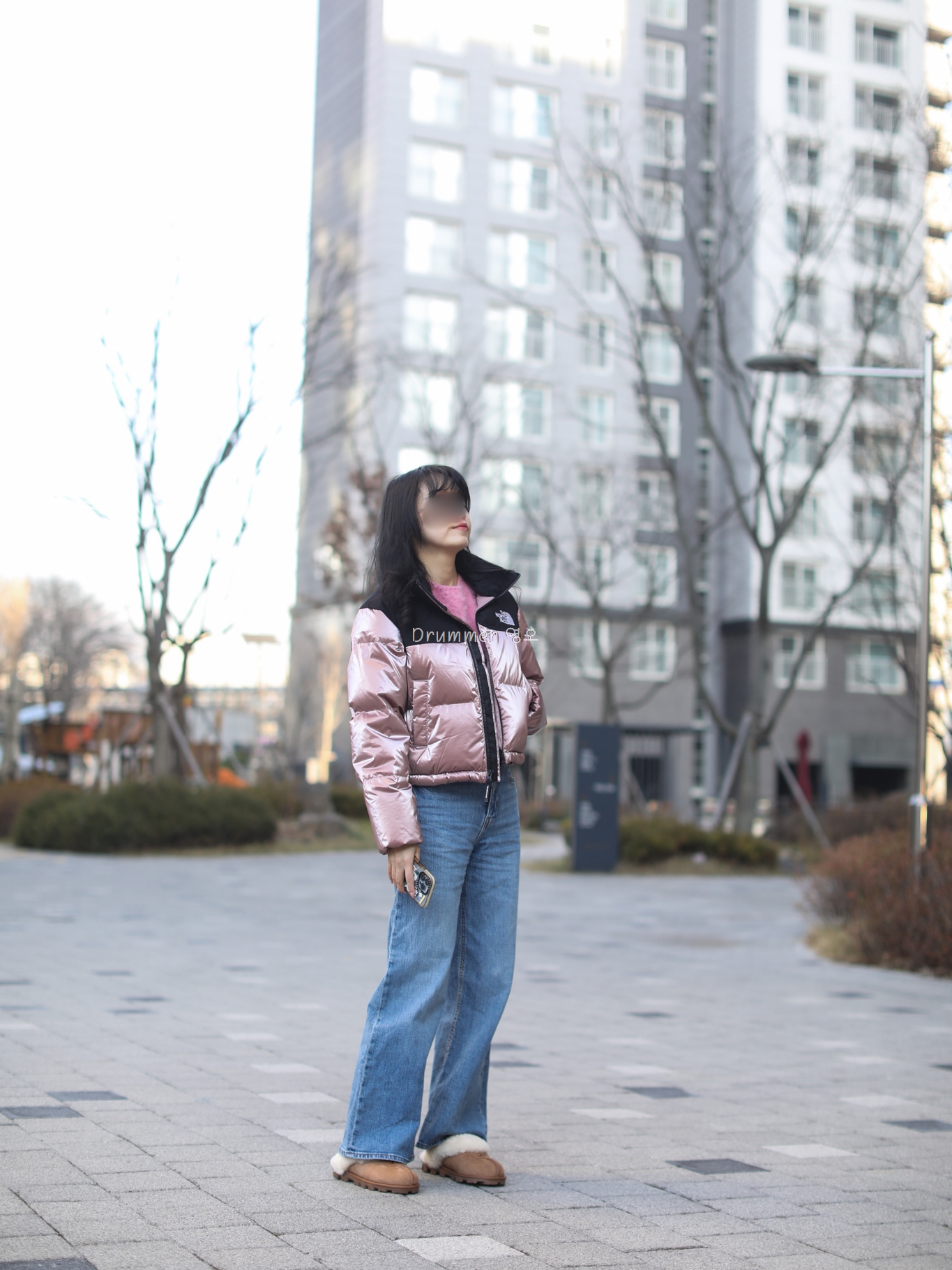 (W) The North Face White Label Novelty Nuptse Down Jacket SE Pink, (W) UGG Coquette Slipper Chestnut 착용 스타일 - 3
