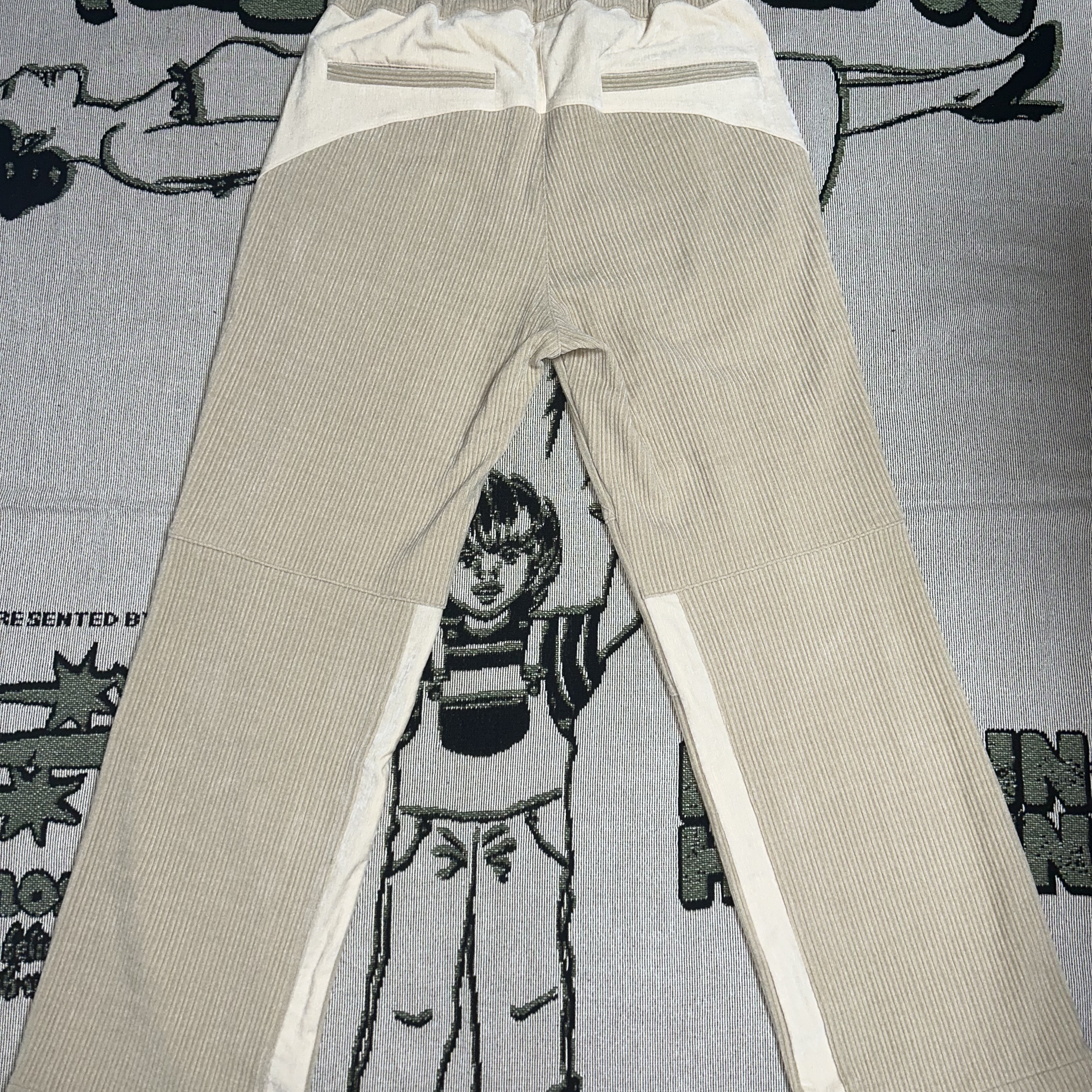 Xlim Ep.2 01 Trouser Ivory 착용 스타일 - 6