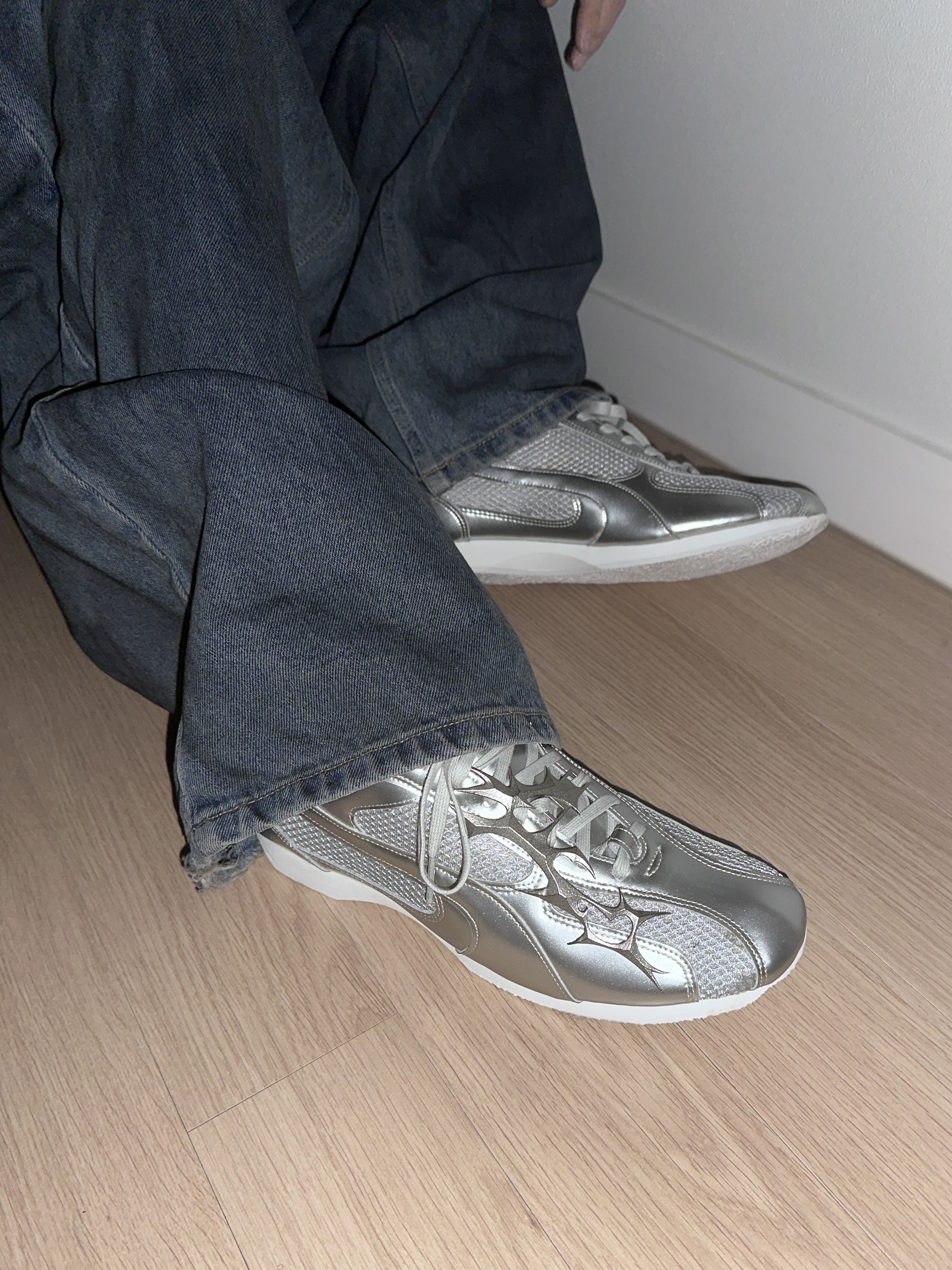 Test Artifact TASH Dubre 001 Steel, Project G/R Backward Denim Pants Blue 착용 스타일 - 2