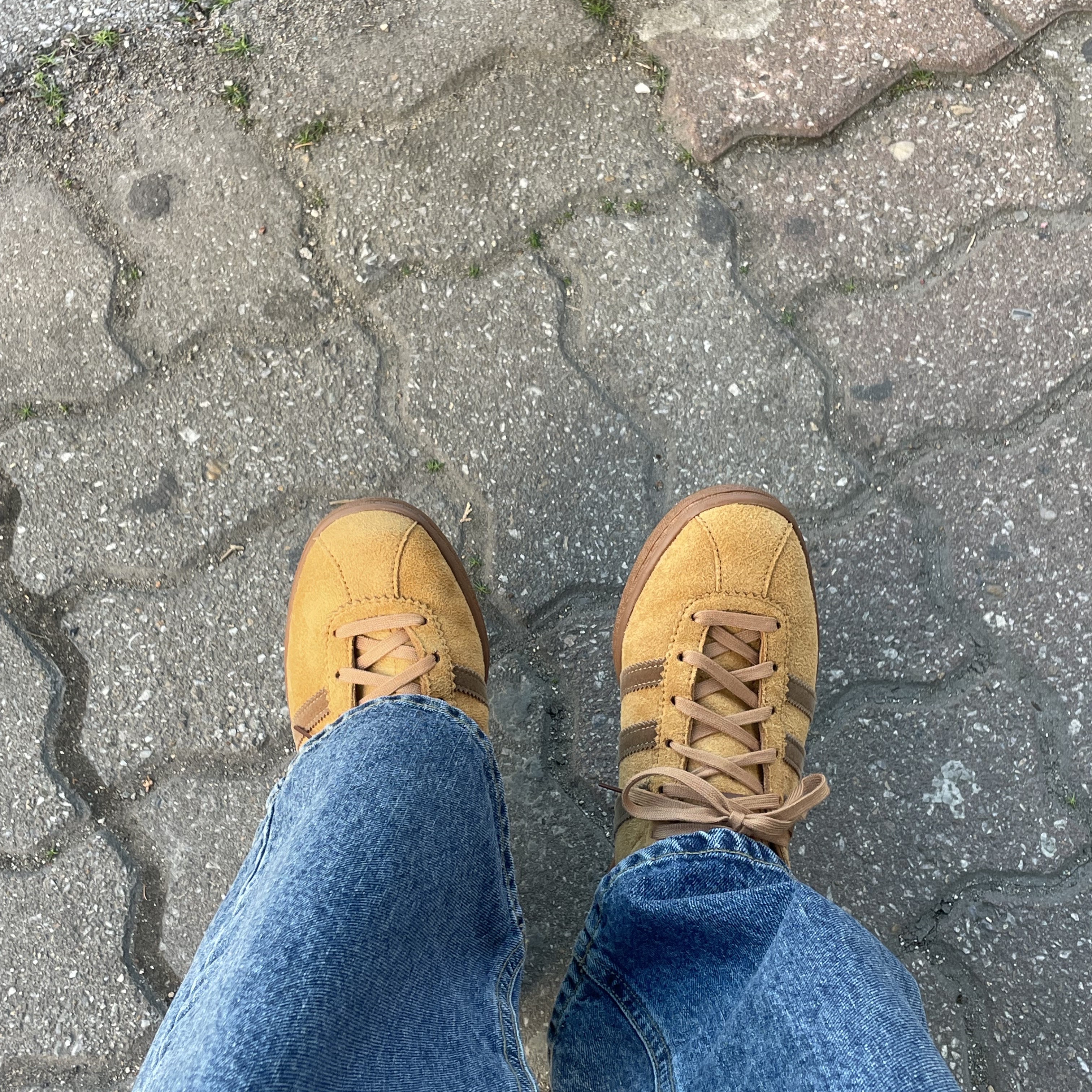 Adidas Tobacco Gruen Mesa Brown Desert 착용 스타일 - 3