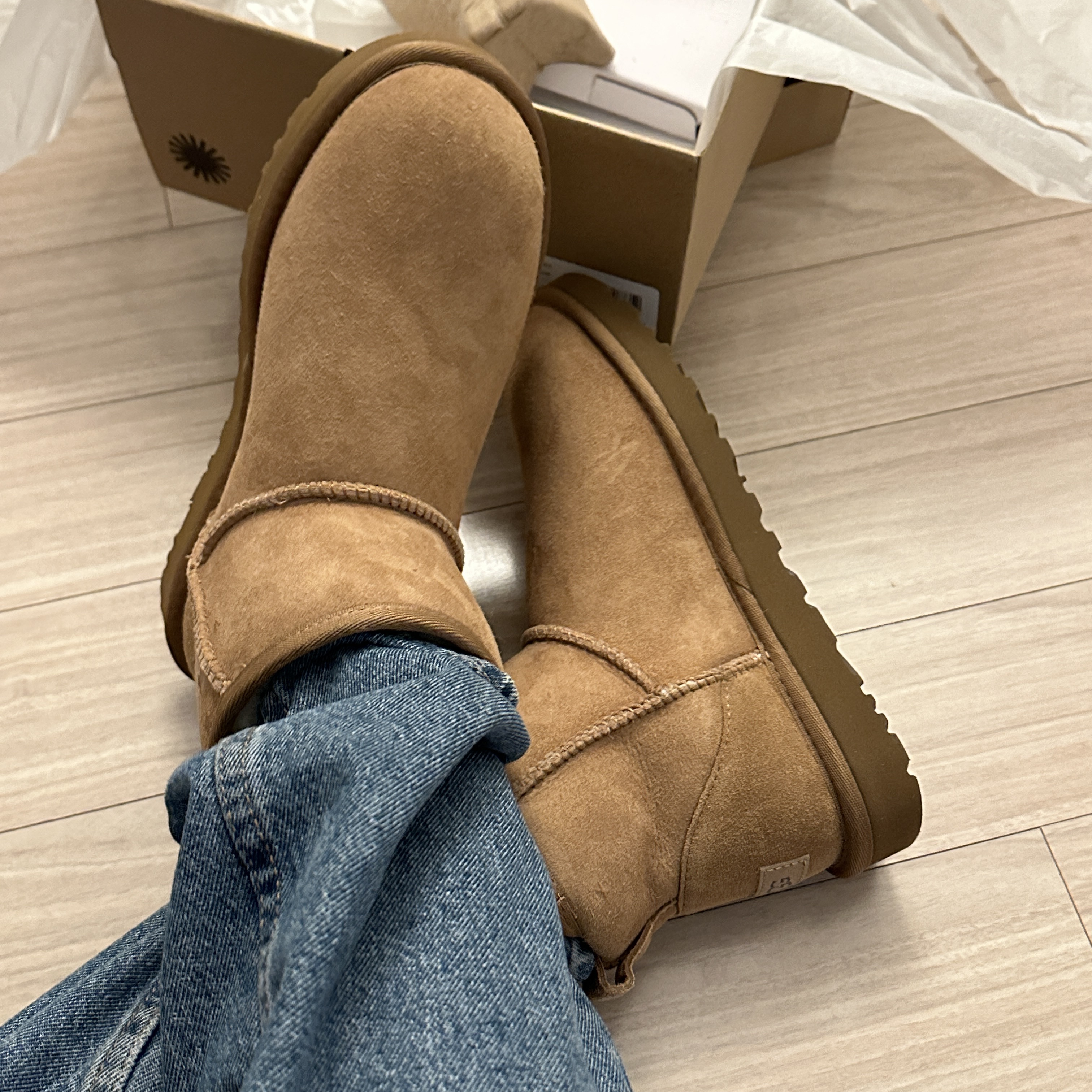 (W) UGG Classic Mini II Boots Chestnut 착용 스타일