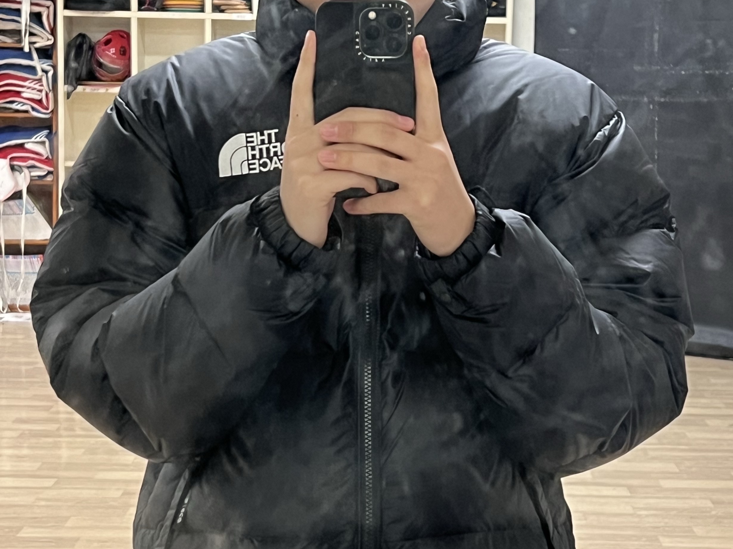 The North Face 1996 Eco Nuptse Jacket Black 착용 스타일