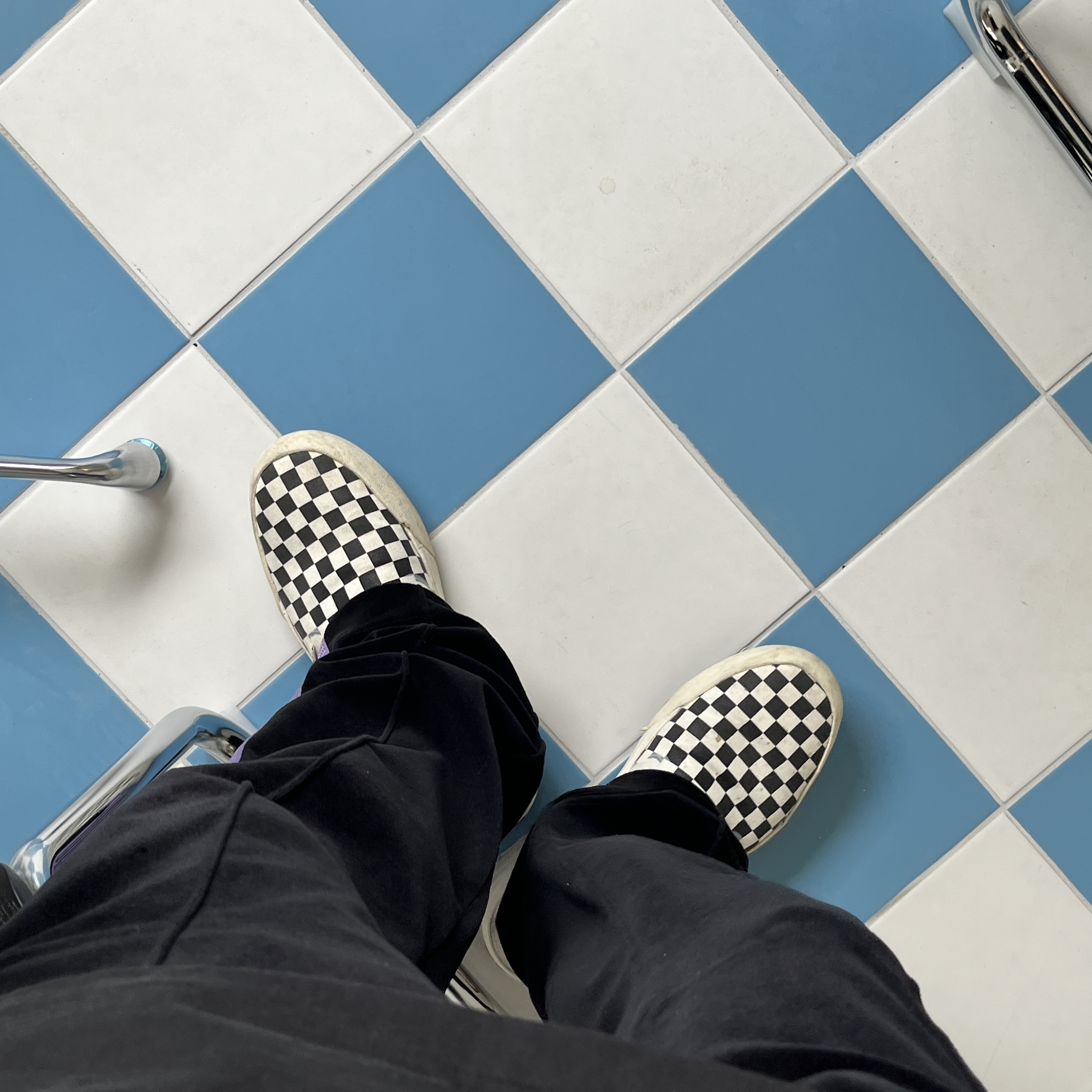 Vans Checkerboard Comfycush One Marshmallow 착용 스타일 - 3