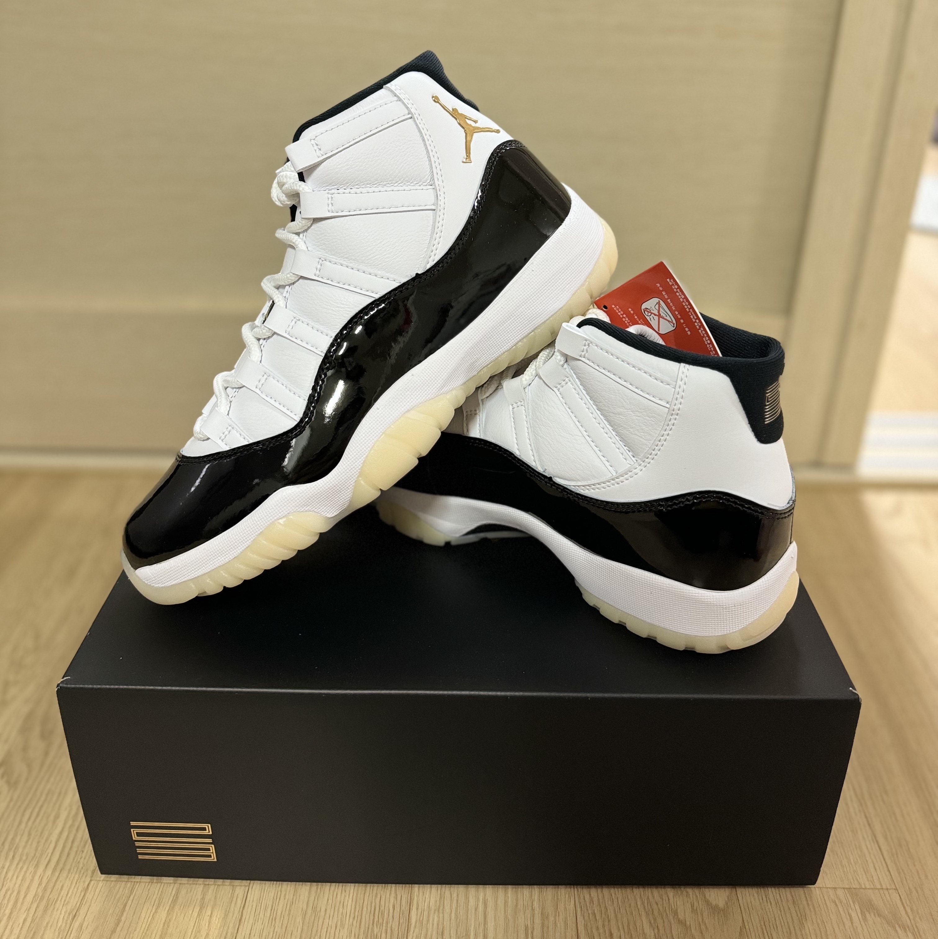Jordan 11 Retro Gratitude 착용 스타일 - 3