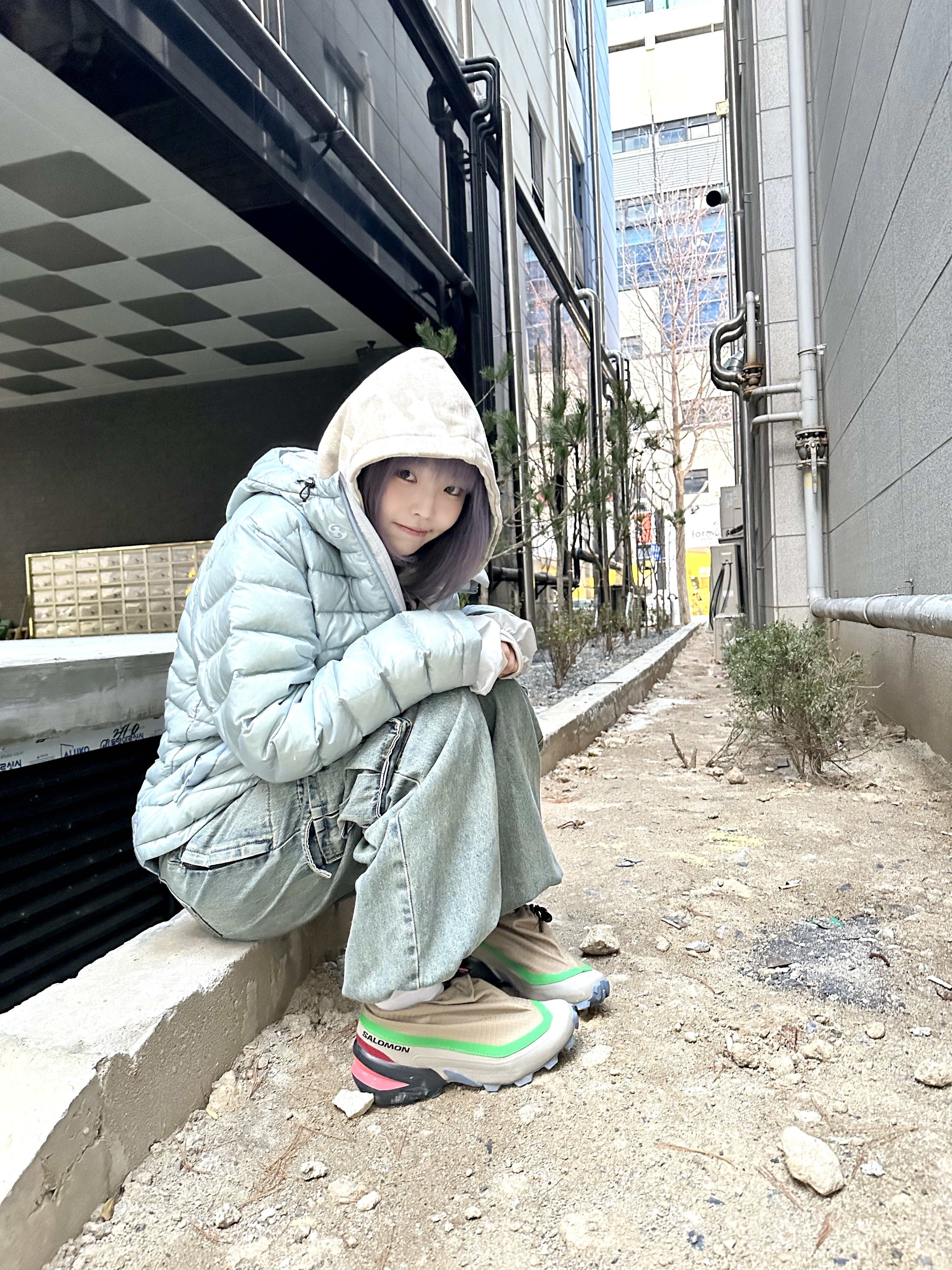 Sansan Gear Suffix Puffer Jacket Sky Blue - 23FW, Salomon x MM6 Maison Margiela Cross Low Kelp Vintage Khaki 착용 스타일 - 5