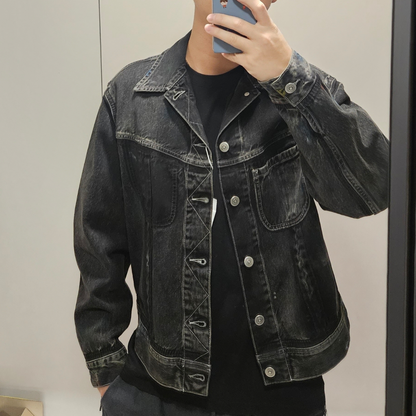Maison Margiela Paint Denim Jacket Black 착용 스타일 - 1