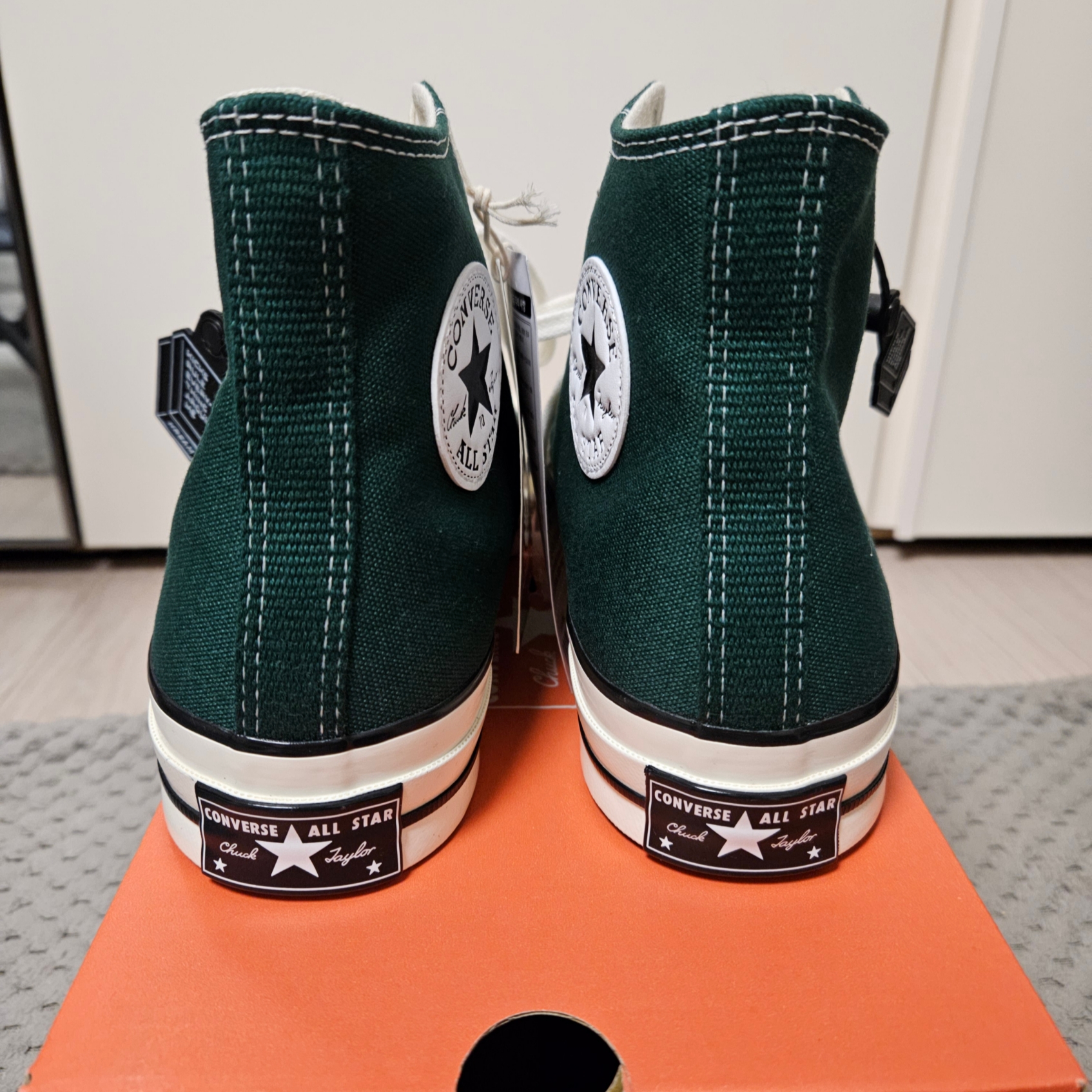 Converse Chuck 70 High Midnight Clover 착용 스타일 - 3