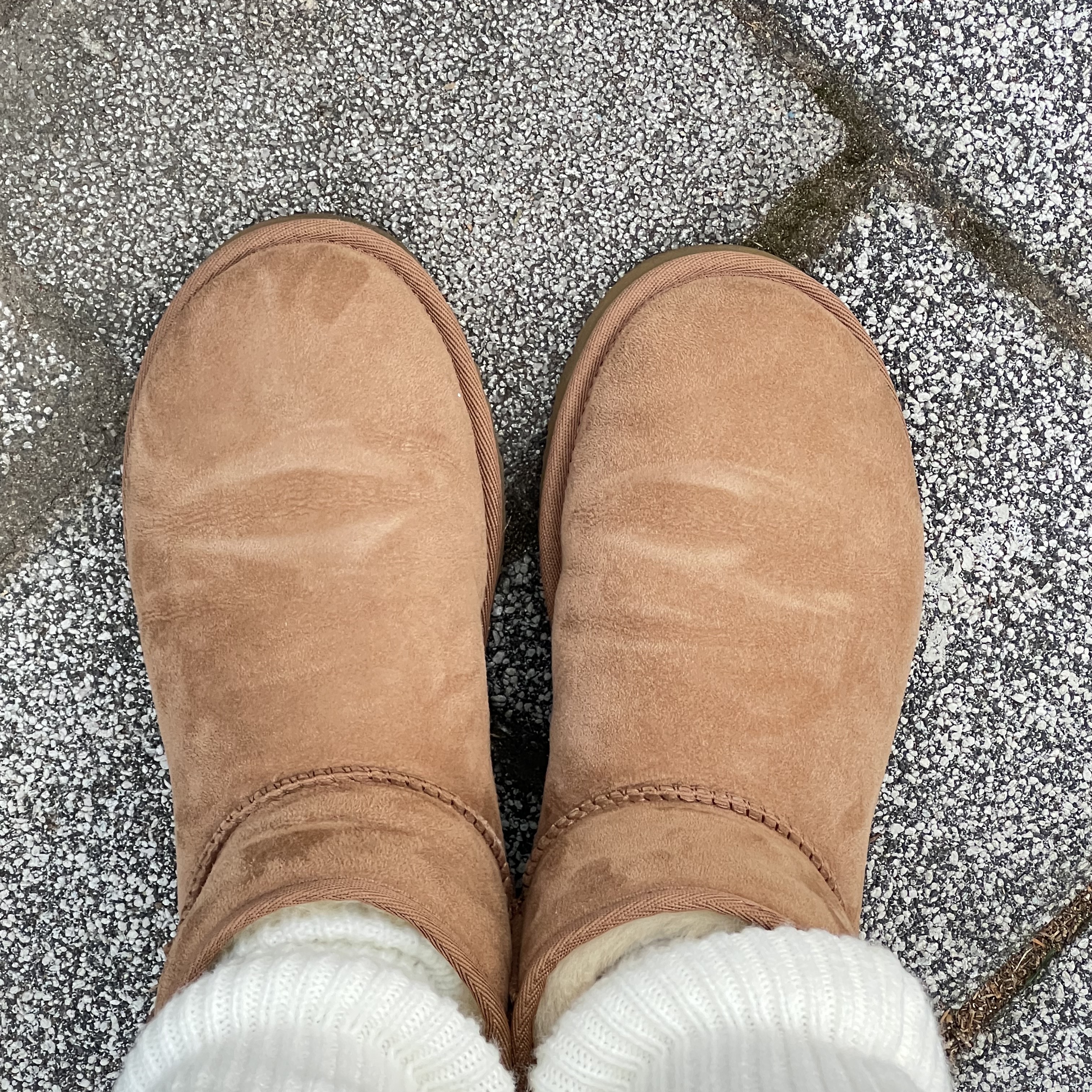 (W) UGG Classic Mini II Boots Chestnut 착용 스타일