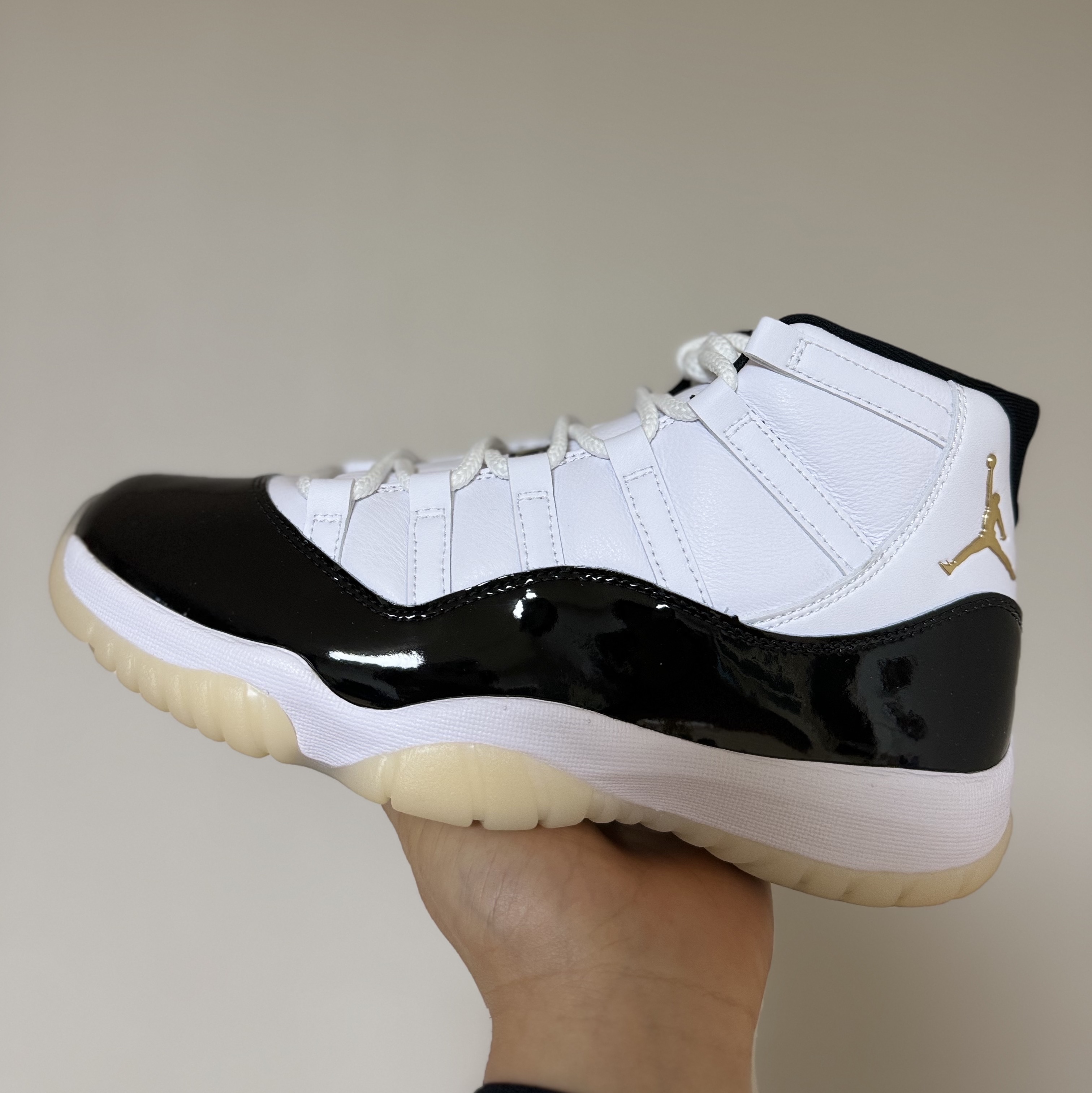 Jordan 11 Retro Gratitude 착용 스타일 - 1