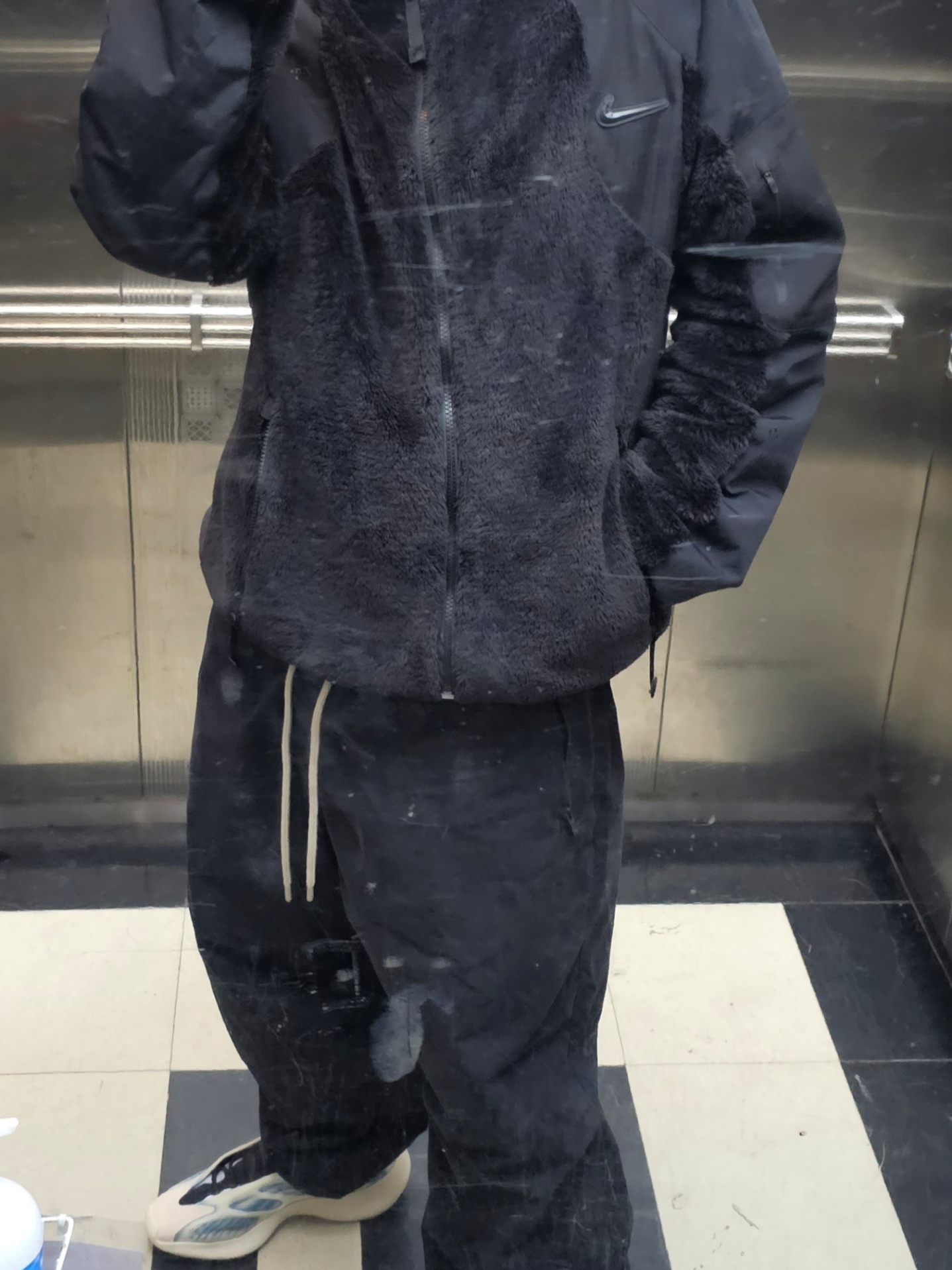 Nike x Drake Nocta NRG Polar Fleece Jacket - US/EU, Essentials The Black Collection Relaxed Trousers Black - 23SS 착용 스타일 - 1