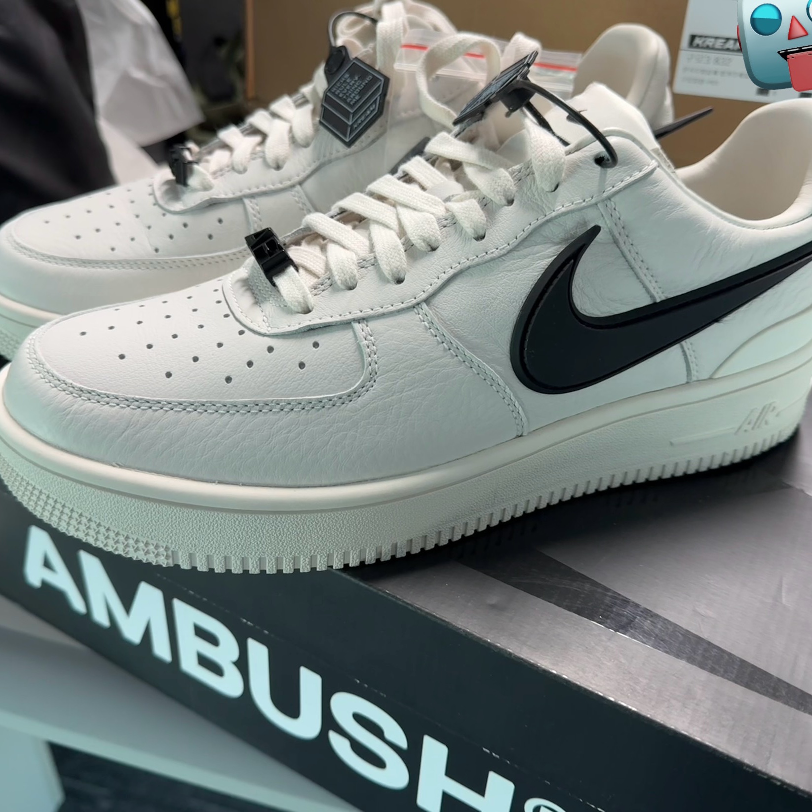 Nike x Ambush Air Force 1 Low SP Phantom 착용 스타일