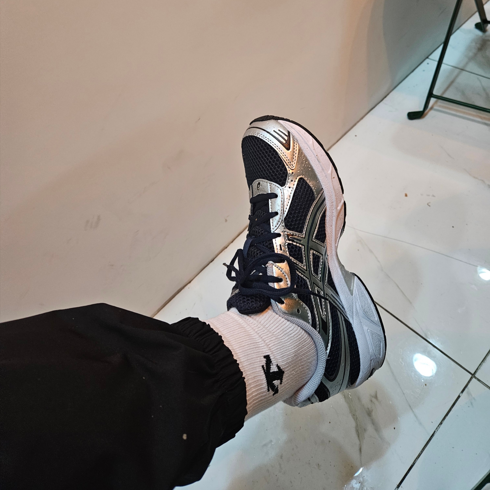 Asics Gel-1130 French Blue Pure Silver 착용 스타일