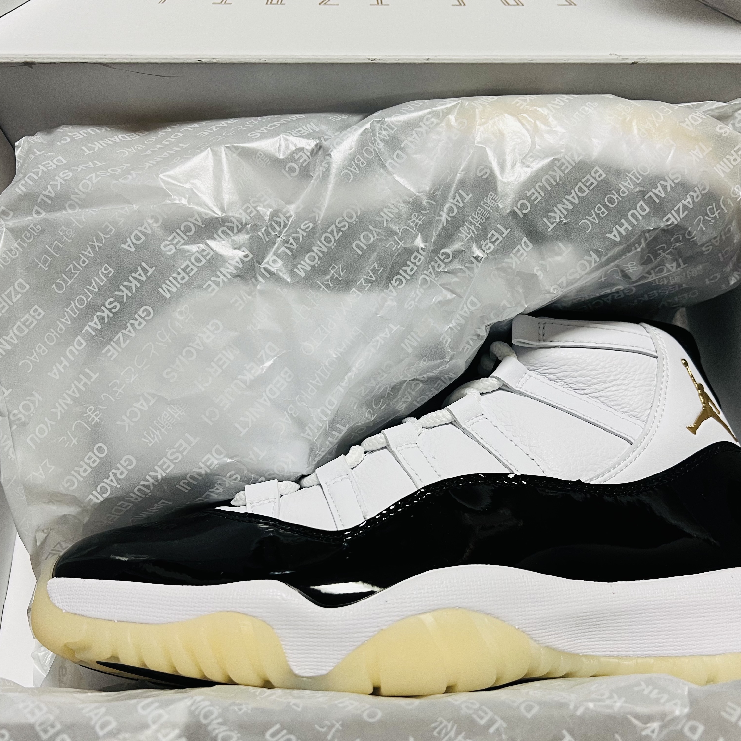 Jordan 11 Retro Gratitude 착용 스타일