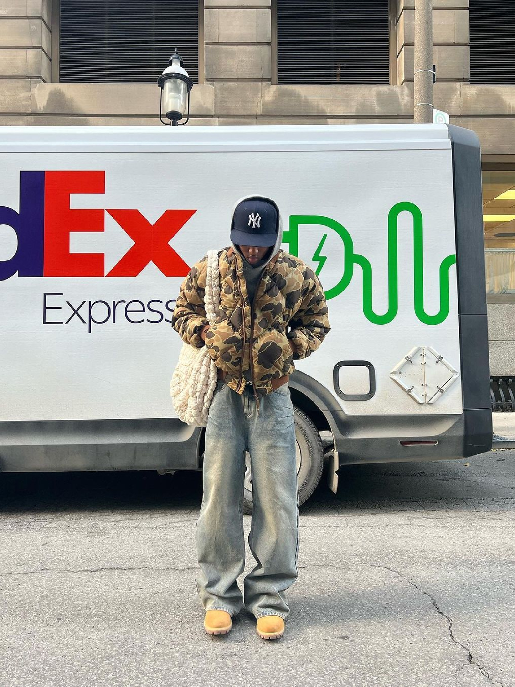 Thisisneverthat x New Era x MLB New York Yankees 9FIFTY Retro Crown Cap Navy, Aime Leon Dore x New Era Yankees Ballpark Hat Botanical Green 착용 스타일 - 3