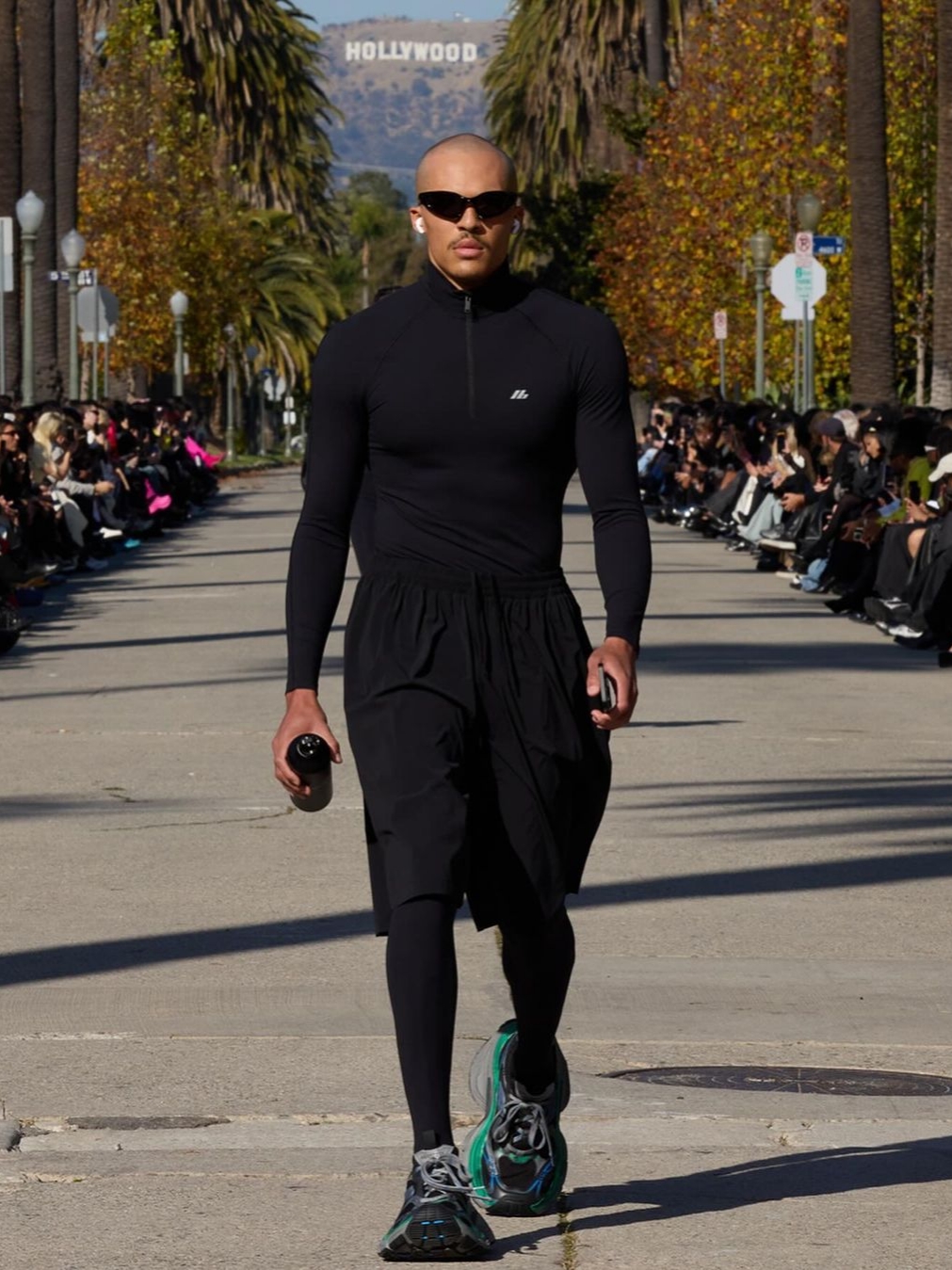 Balenciaga 10XL Sneakers White Black Grey, Balenciaga 10XL Sneakers Black Green 착용 스타일 - 4