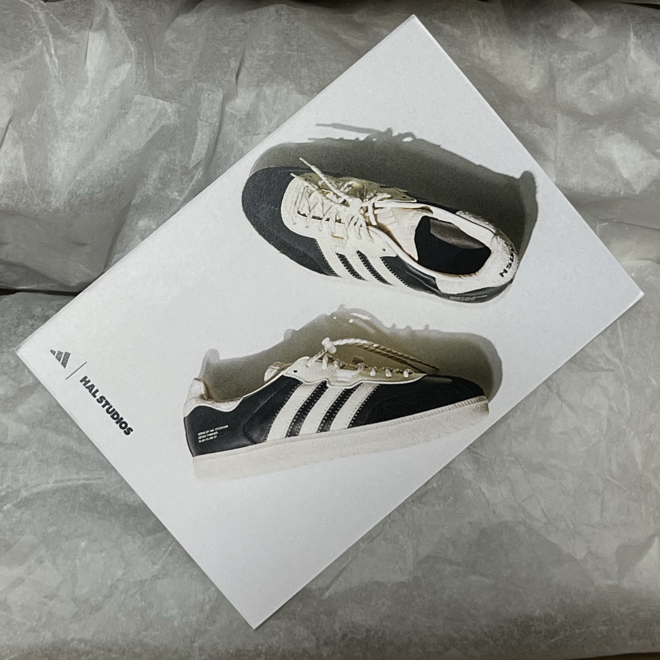 Adidas x Hal Studios Velosamba Core Black Wonder White 착용 스타일 - 2