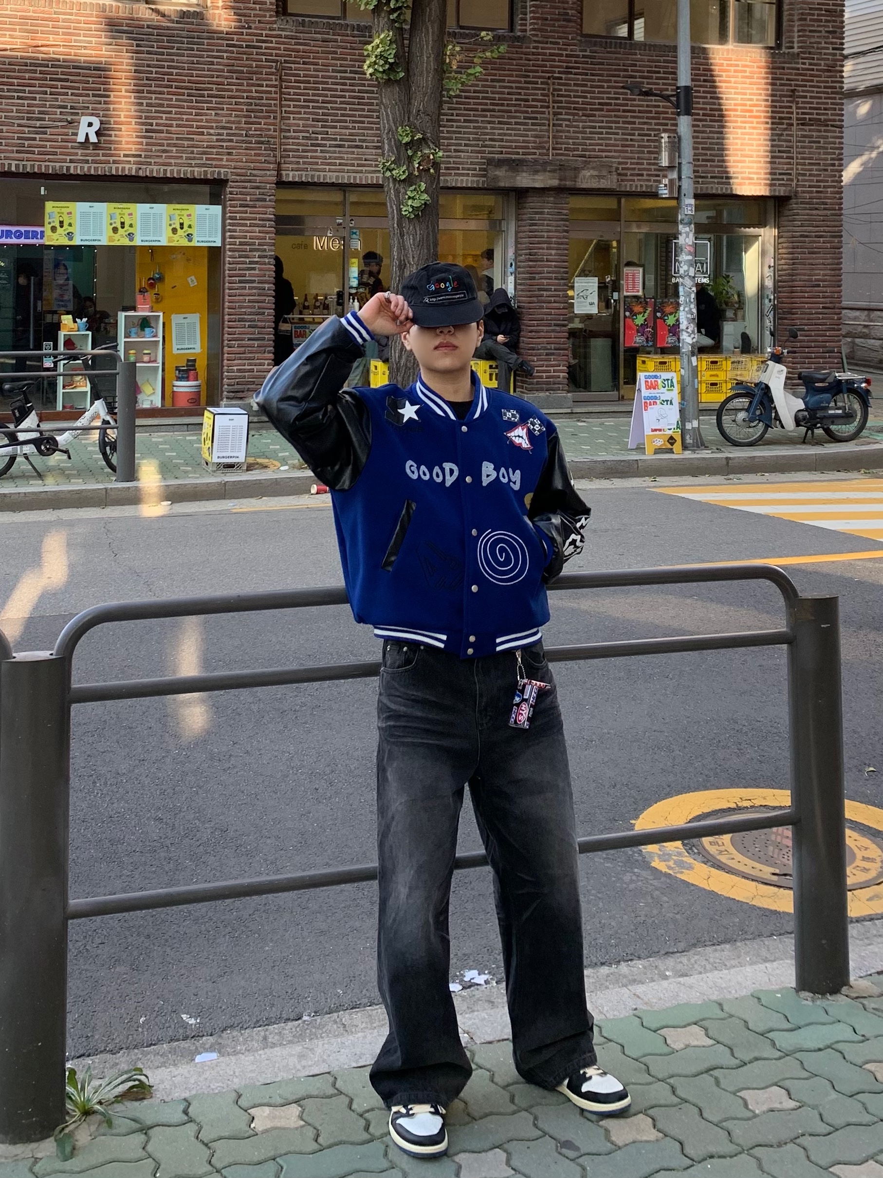 Jordan 1 x Travis Scott x Fragment Retro Low OG SP Military Blue, Hysteric Glamour x Sallies Pocketpal Hysteric Garage Minimal Wallet Multi 착용 스타일 - 1