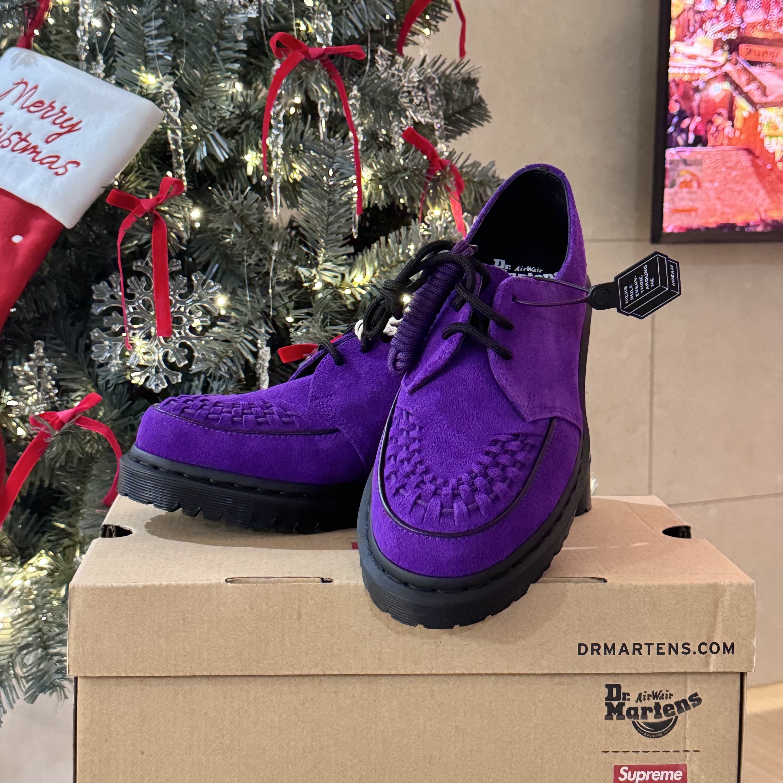 Dr. Martens x Supreme Ramsey Creeper Purple 착용 스타일 - 2