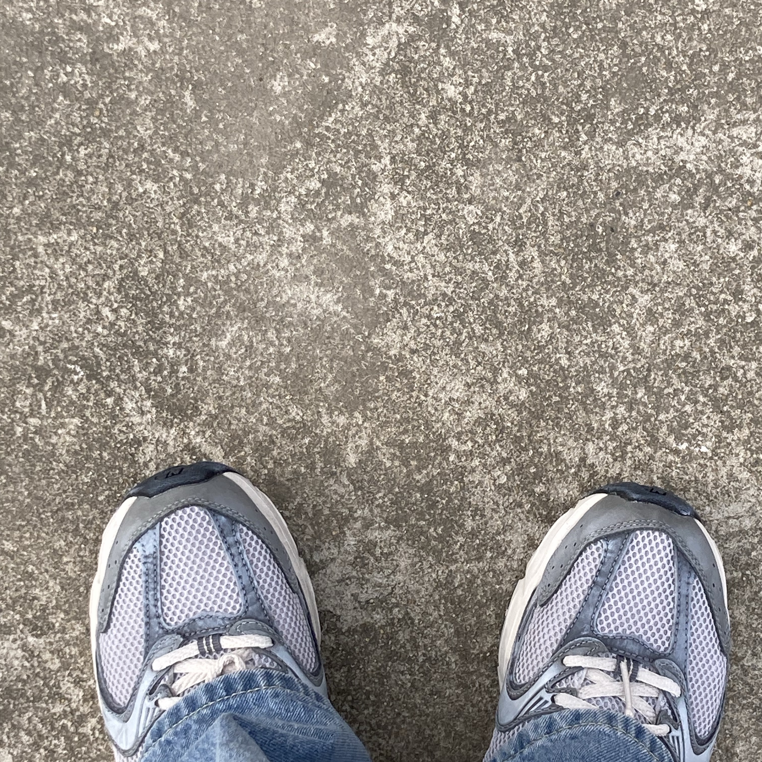 New Balance 530 Premium Vintage Grey Matter 착용 스타일 - 1