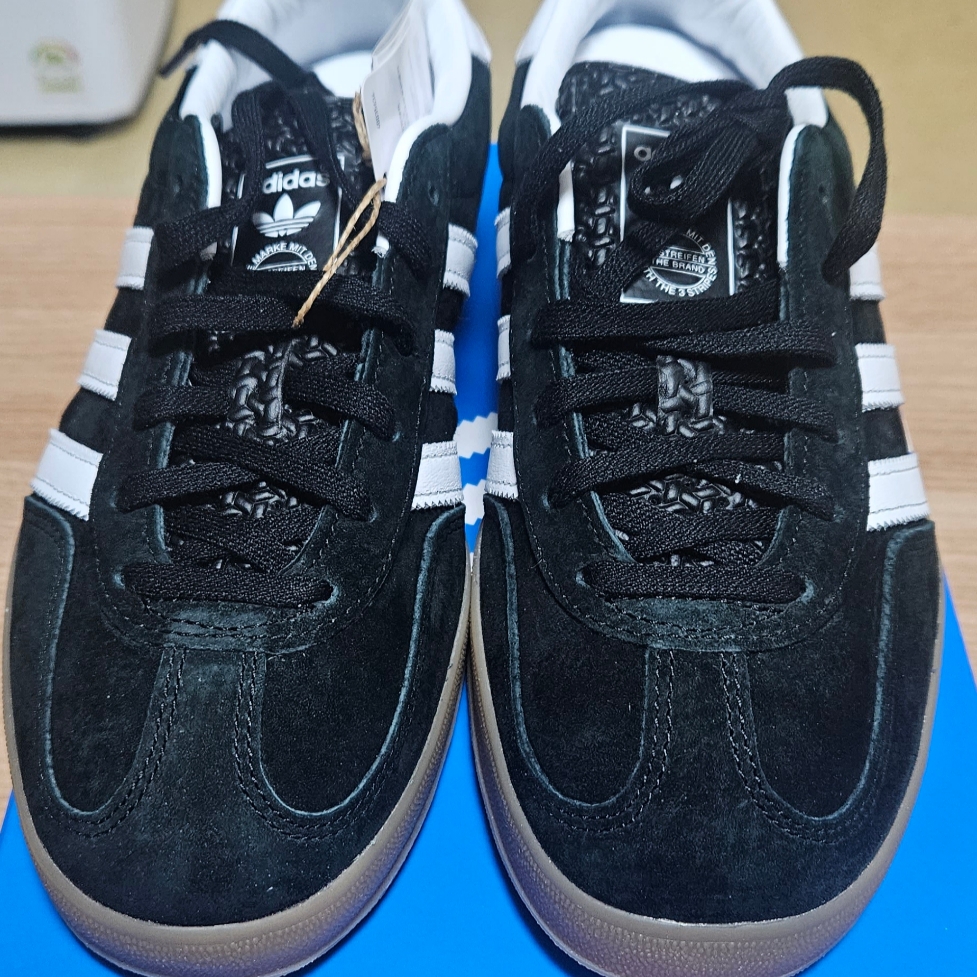 Adidas Gazelle Indoor Core Black 착용 스타일 - 2