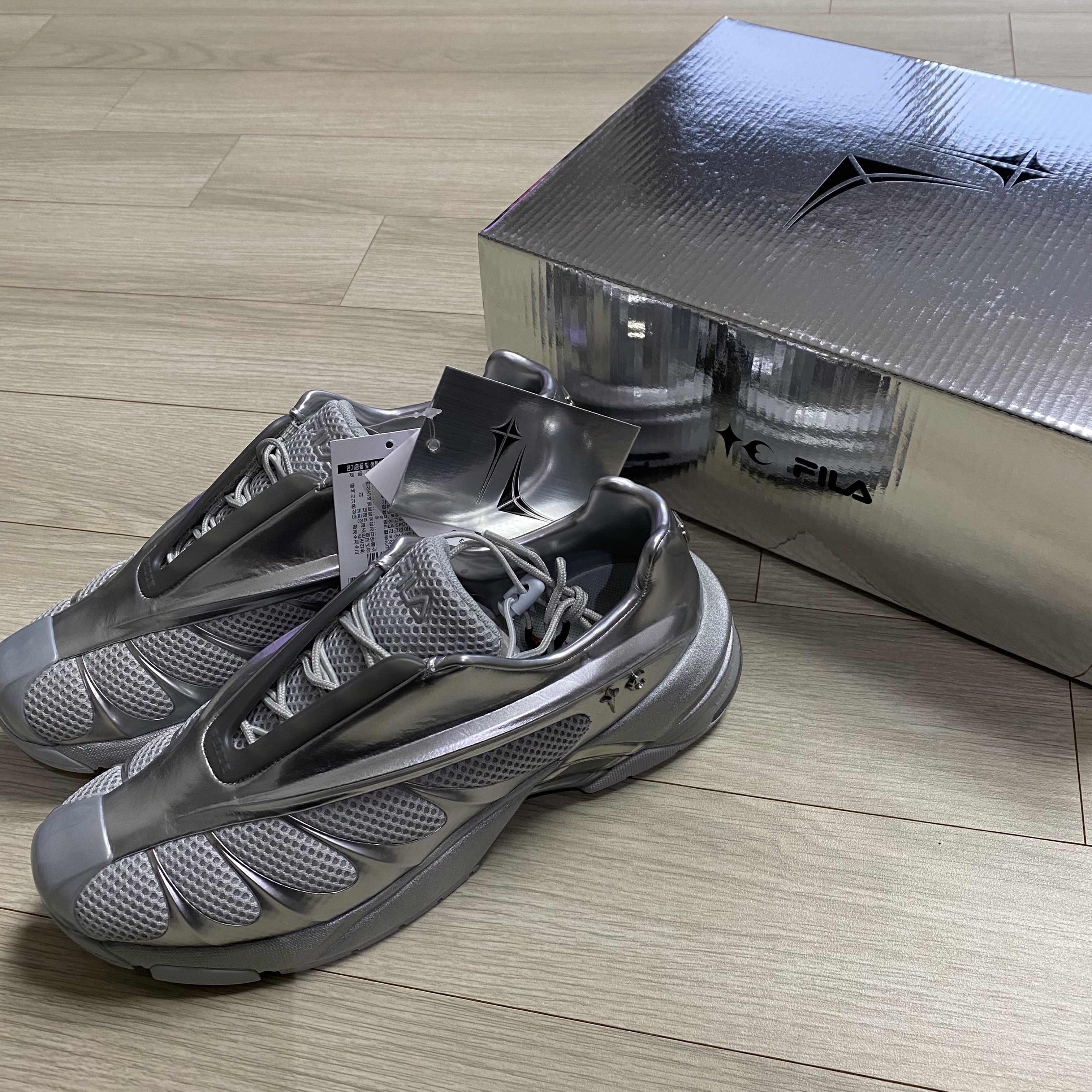 Fila x Thug Club Replica 2002 Grey White 착용 스타일