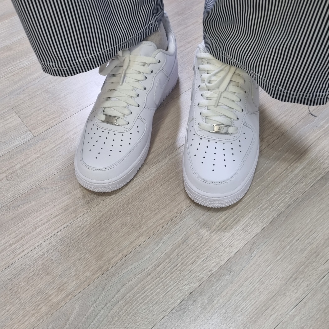 Nike Air Force 1 '07 Low White 착용 스타일 - 1