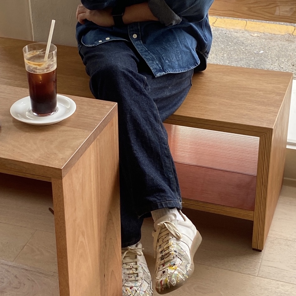 Heritage Floss Crest Denim Shirt Indigo, (W) Maison Margiela Replica Paint Drop Sneakers White 착용 스타일 - 2