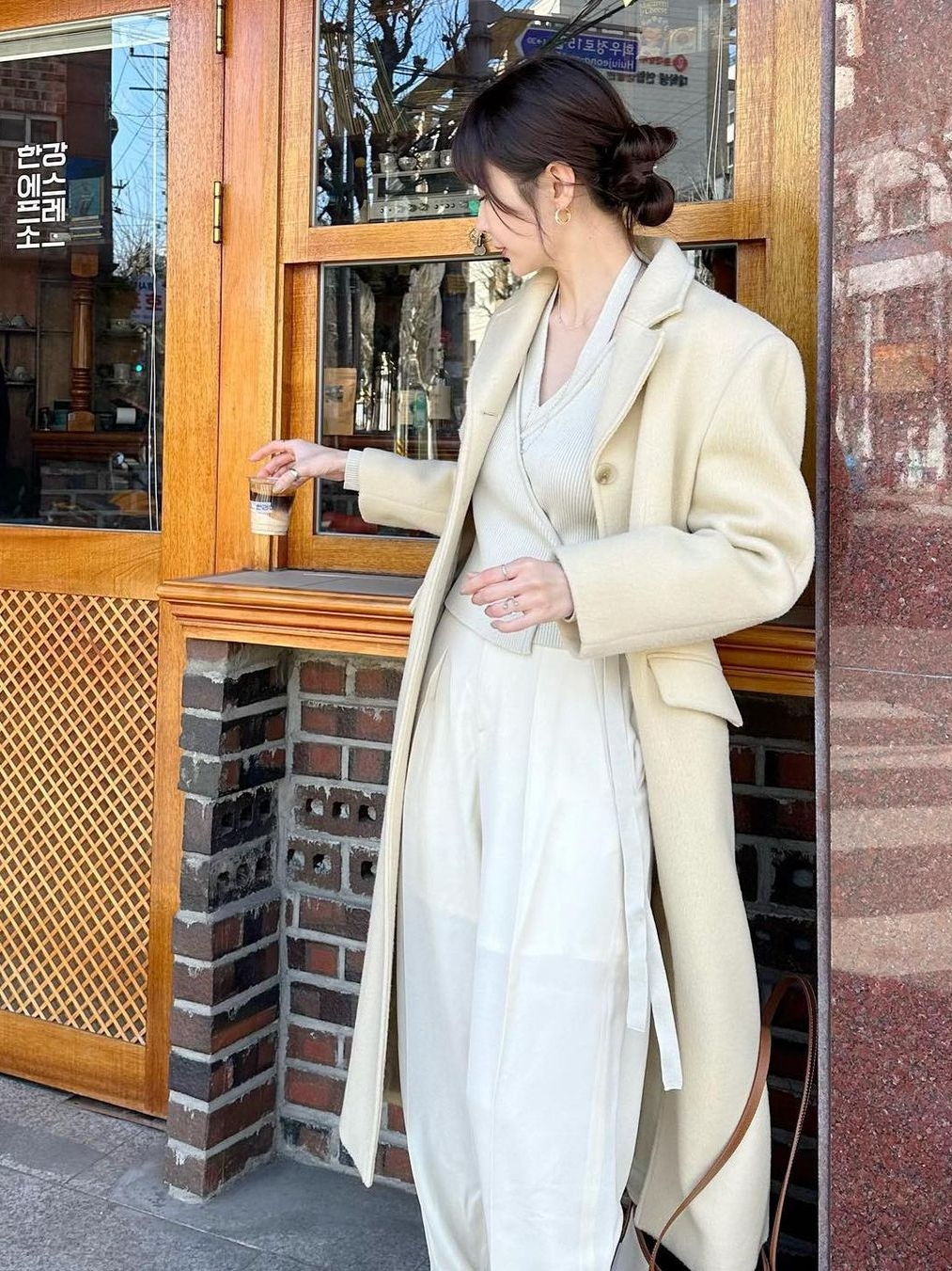 (W) Max Mara Bcollag Wool Robe-Style Coat Beige, (W) Max Mara Sportmax Morgana Double Faced Woollen Cloth Coat Ivory 착용 스타일 - 6