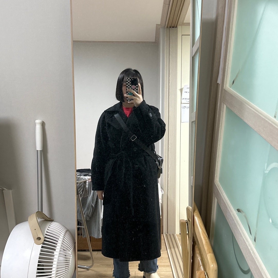 (W) UGG Classic Clear Mini Boots Natural Black 착용 스타일 - 5