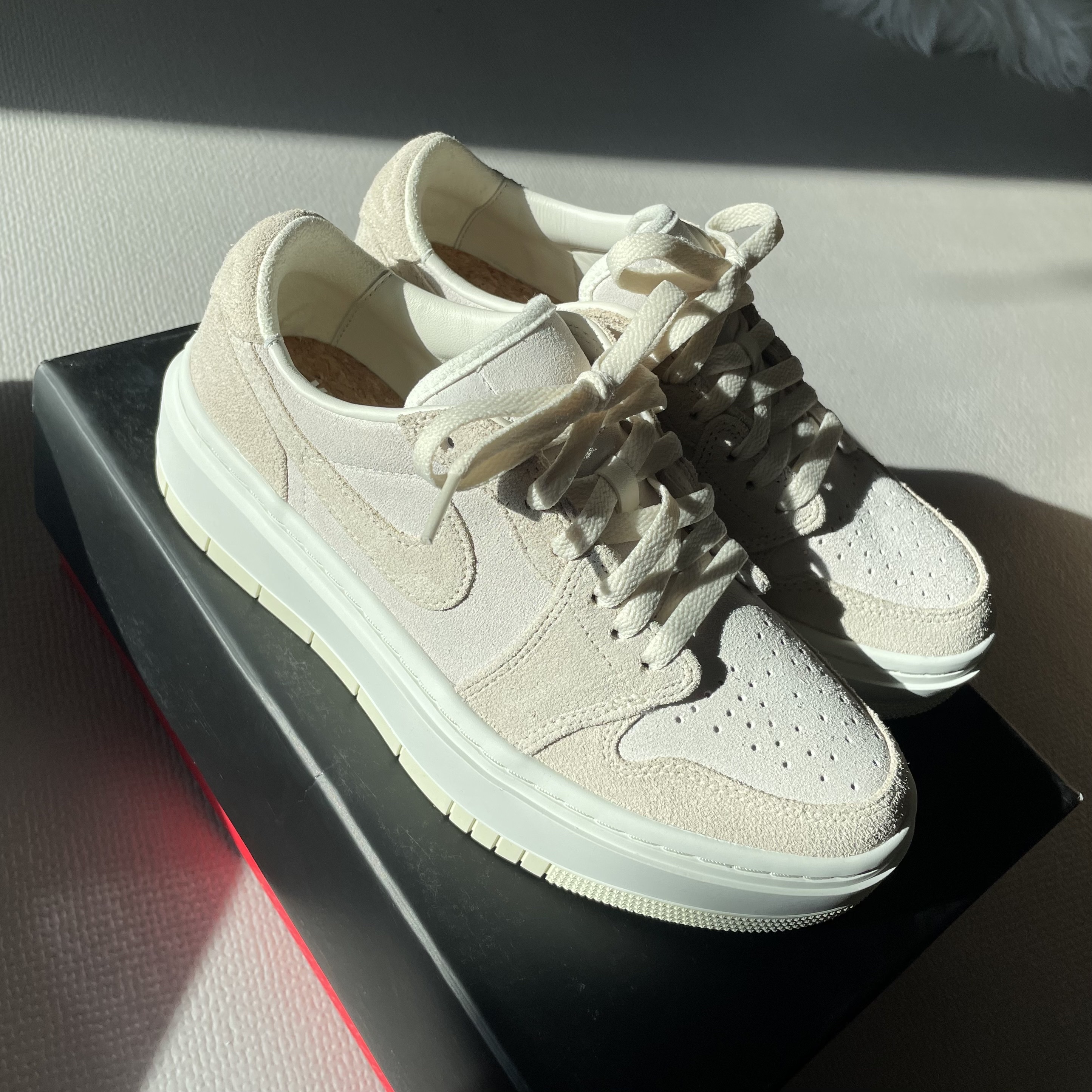(W) Jordan 1 Elevate Low Coconut Milk 착용 스타일 - 2