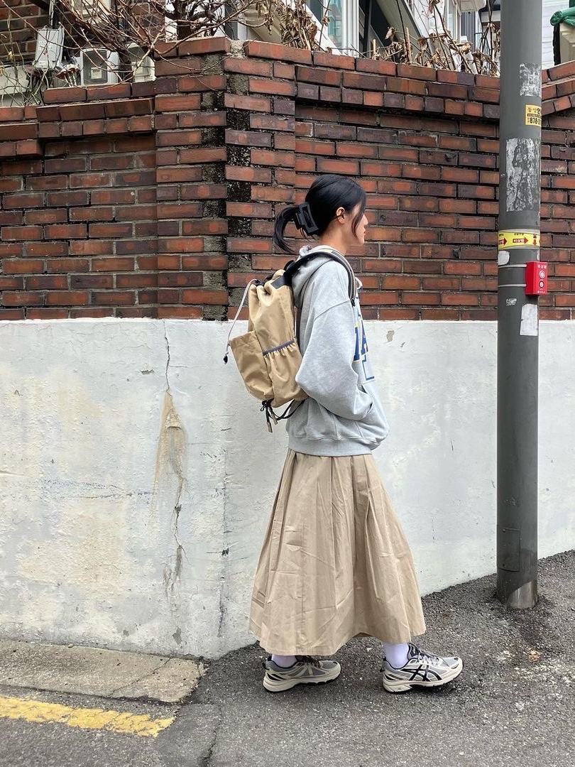 RAWROW String Backpack Ep.2 750 Beige 착용 스타일 - 3