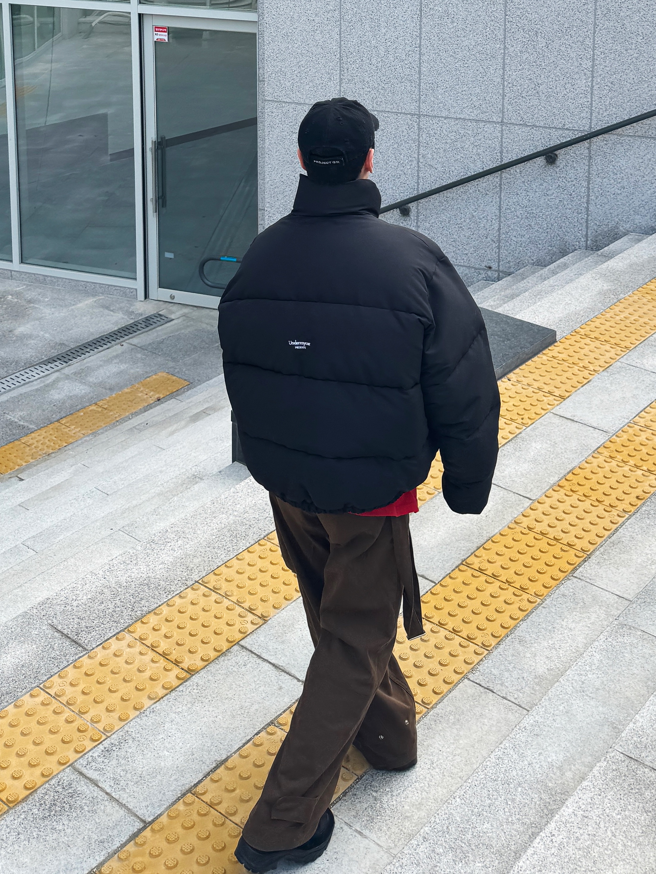 Undermycar Mu.15 Anti Fxxking Logo Play Triple Logo Crop Padding Jacket Black, Project G/R Distressed Filth Club Cap Washed Black 착용 스타일 - 2