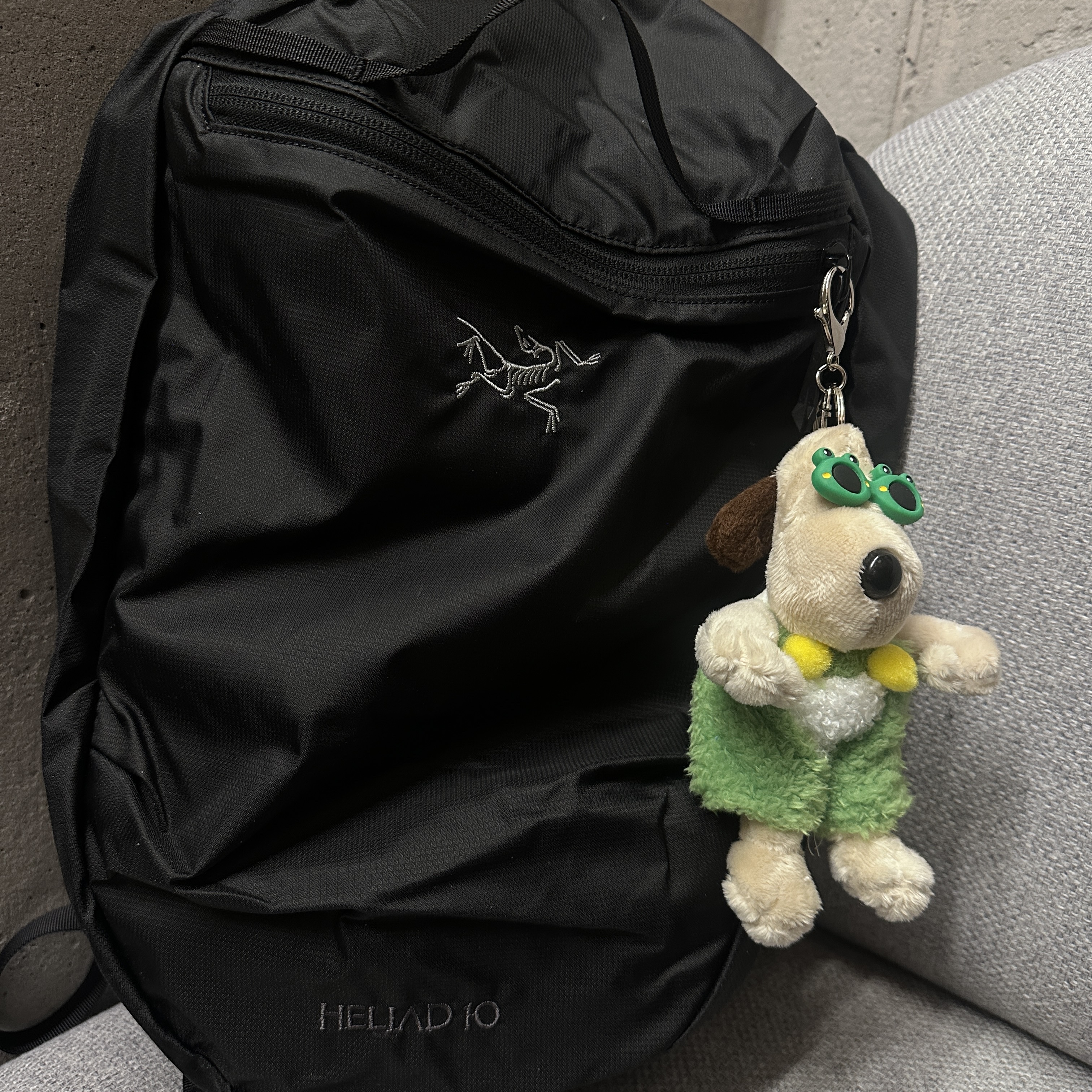 Arc'teryx Heliad 10 Backpack Black 착용 스타일 - 1